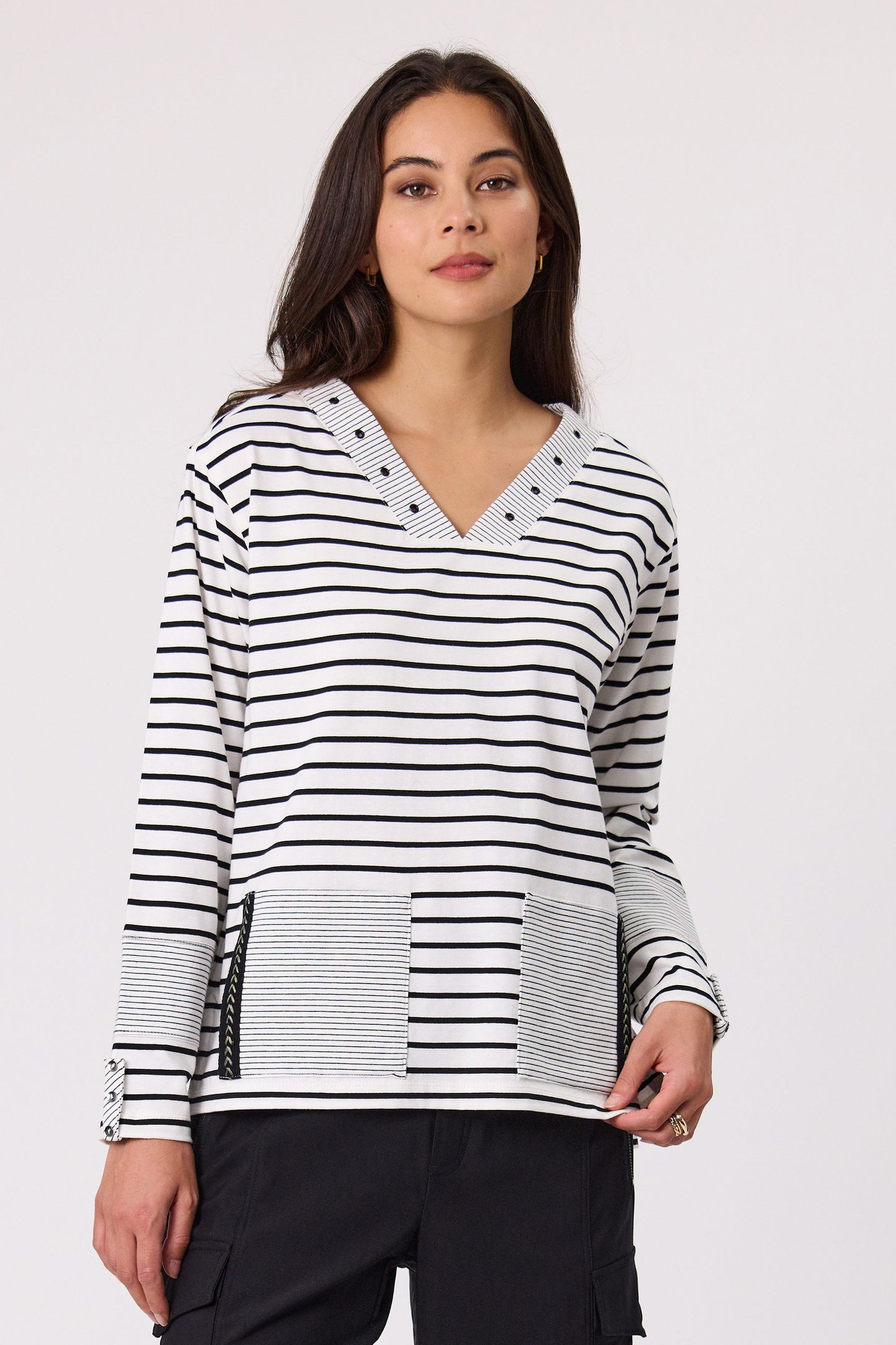 DESIGN NATION ANNEX TOP - BLACK STRIPE - THE VOGUE STORE