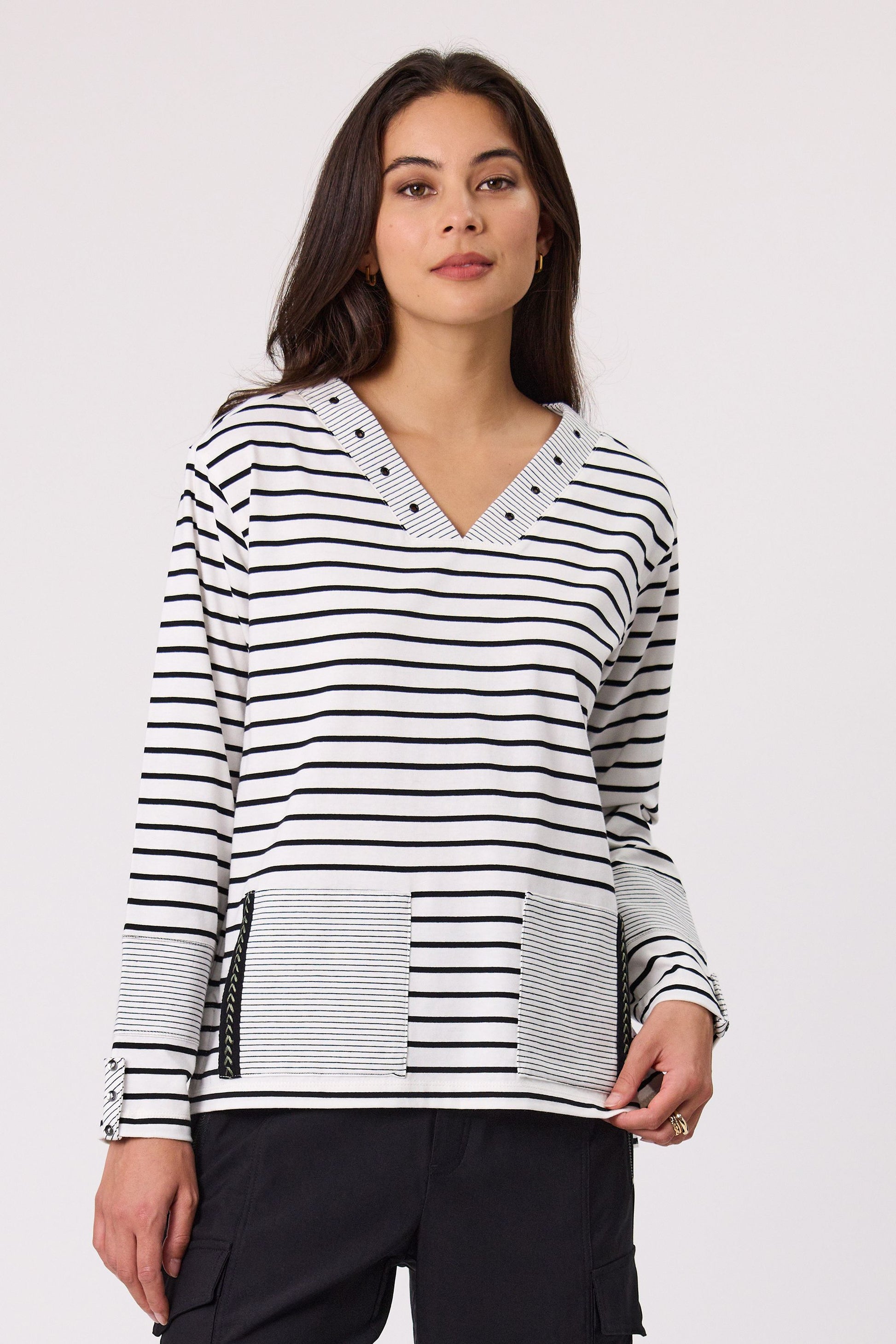 DESIGN NATION ANNEX TOP - BLACK STRIPE - THE VOGUE STORE