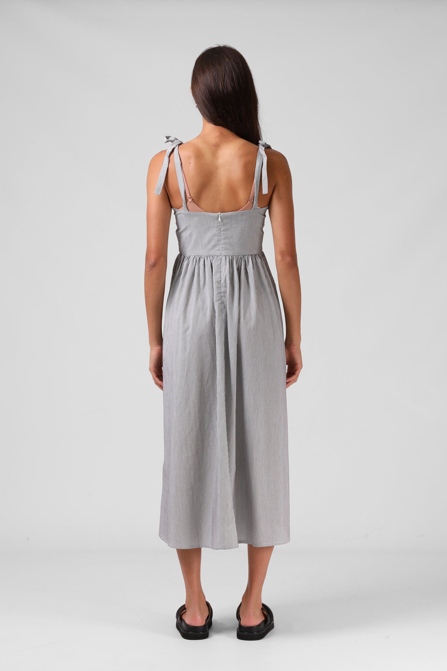 RPM SOFIA MIDI DRESS - B/W PINSTRIPE - THE VOGUE STORE