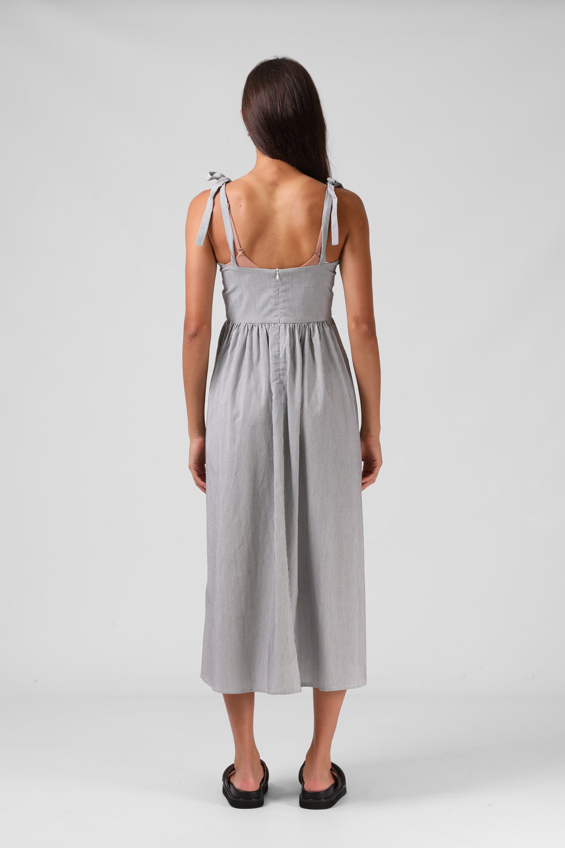 RPM SOFIA MIDI DRESS - B/W PINSTRIPE - THE VOGUE STORE