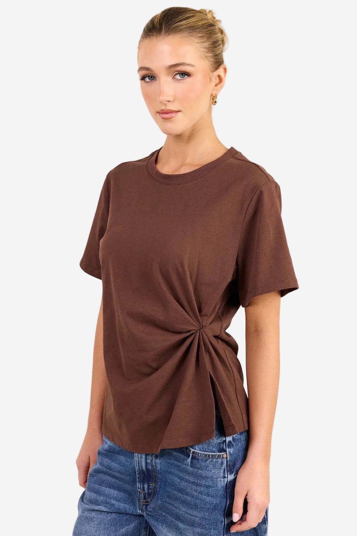 IVY + JACK RUPTURE CHOCOLATE SPLIT DETAIL TEE - THE VOGUE STORE