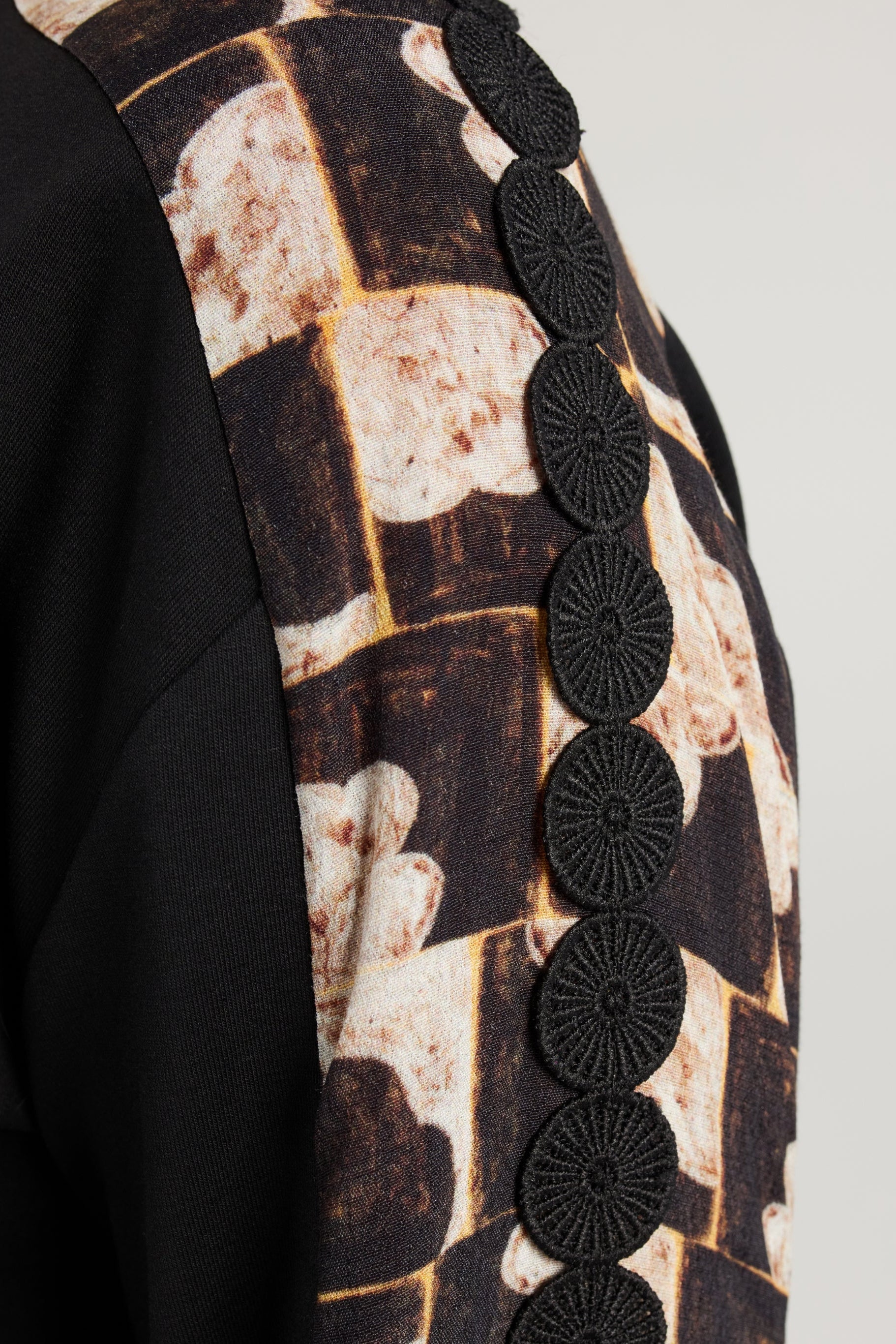 SEDUCE LOUISE TOP - GOLDEN GRID - THE VOGUE STORE