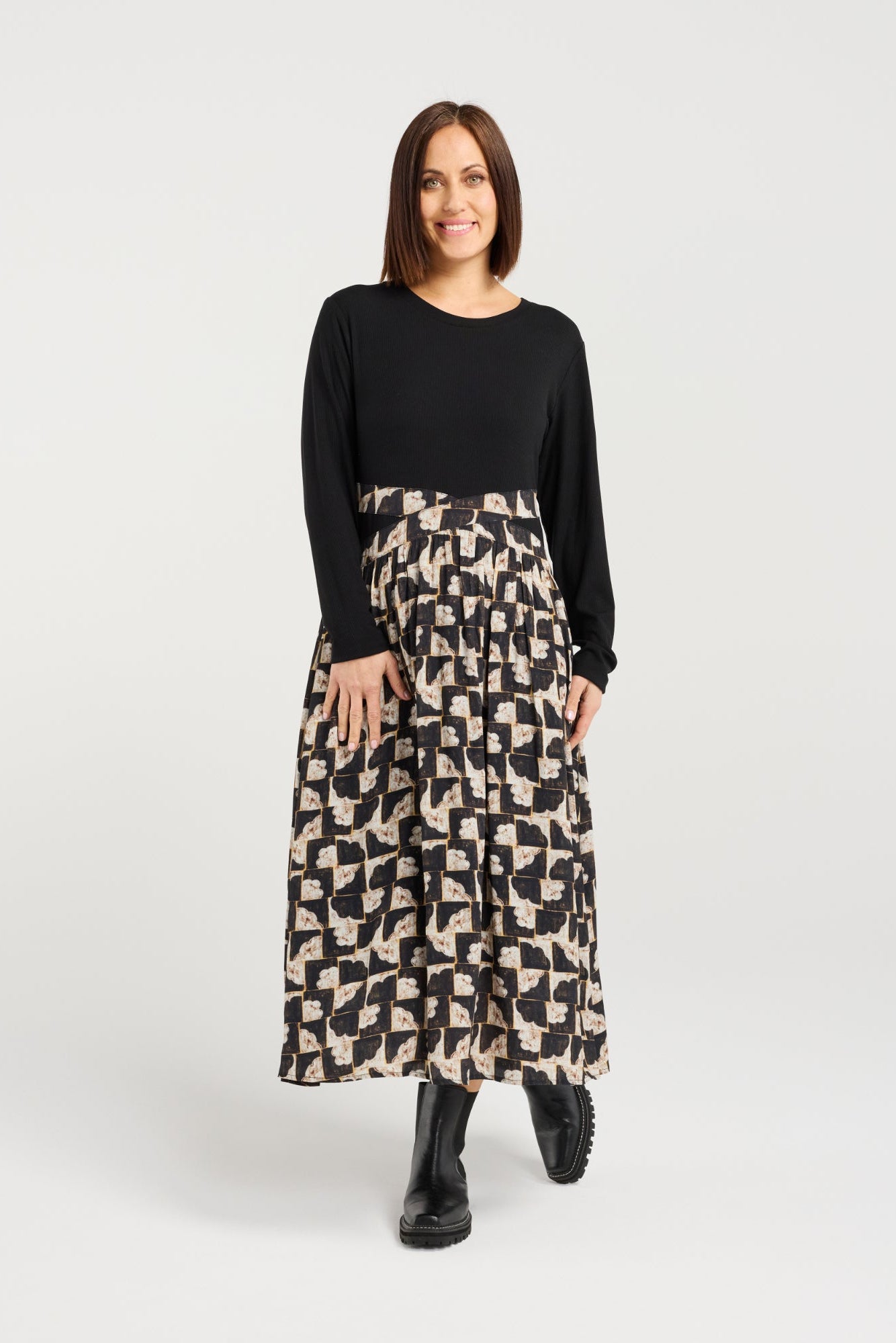 SEDUCE DELLAH DRESS - GOLDEN GRID - THE VOGUE STORE