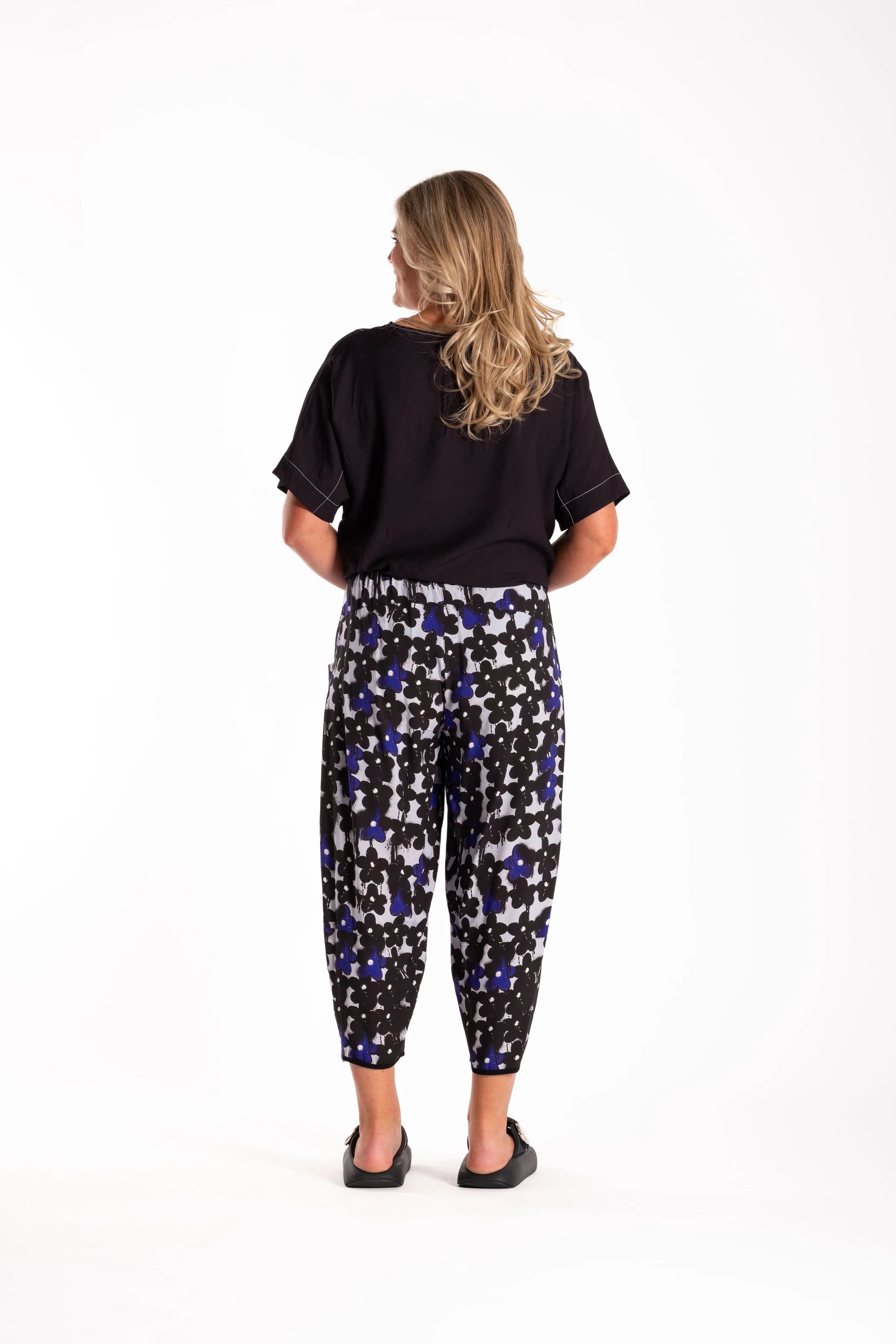 DEEANNE HOBBS COMMAND PANTS - DAISY GRAFITTI - THE VOGUE STORE