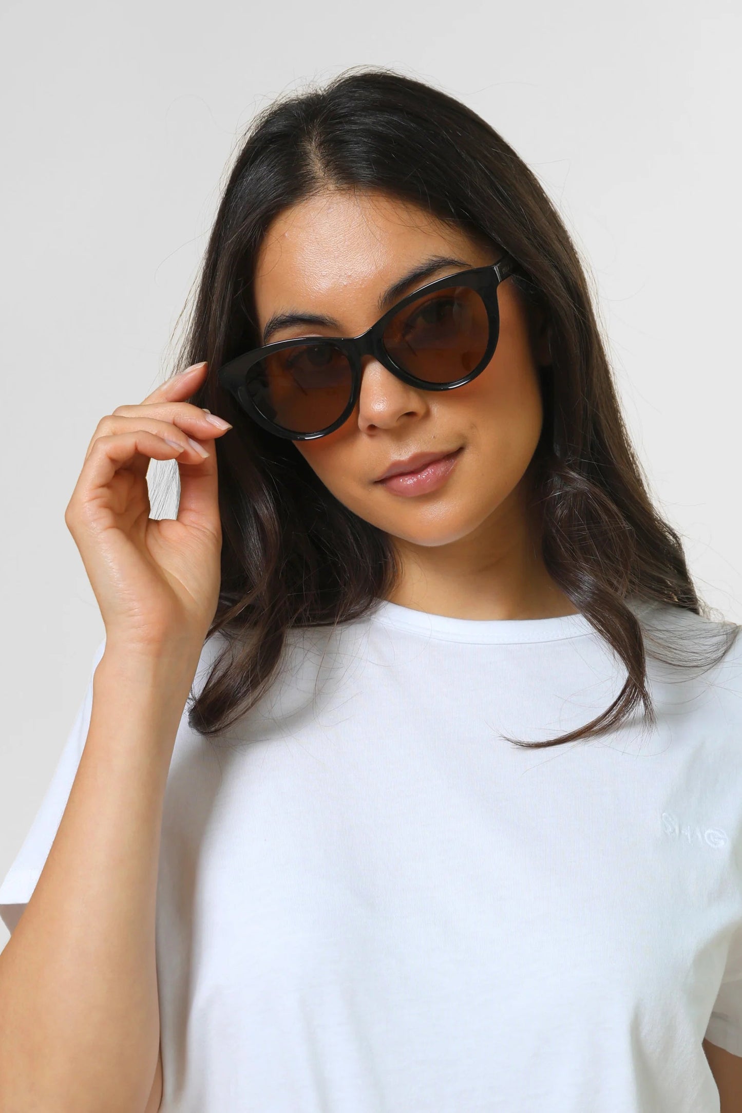 STELLA + GEMMA SUNGLASSES - MORRISON BLACK - THE VOGUE STORE