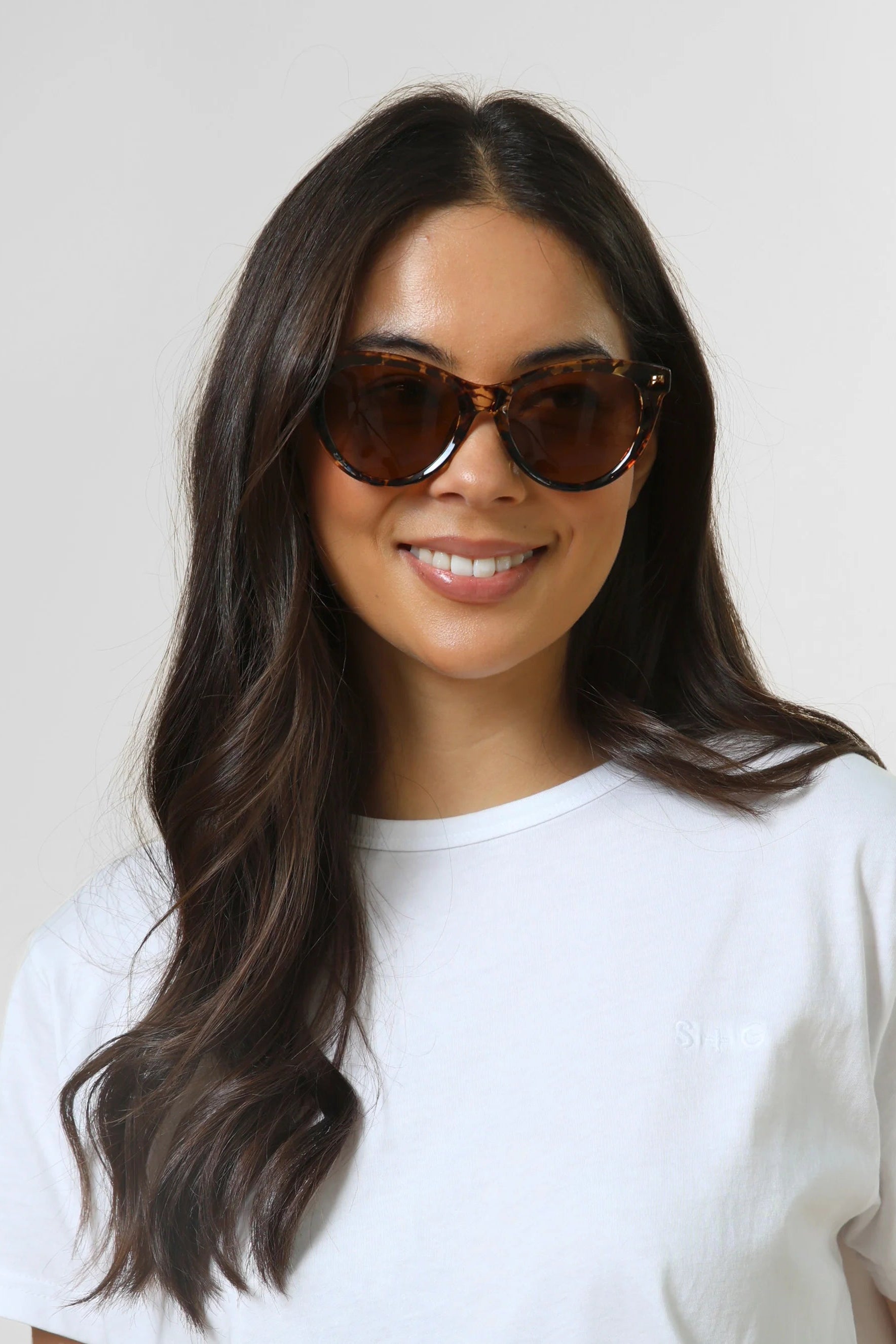 STELLA + GEMMA SUNGLASSES - MORRISON MARBLE TORT - THE VOGUE STORE