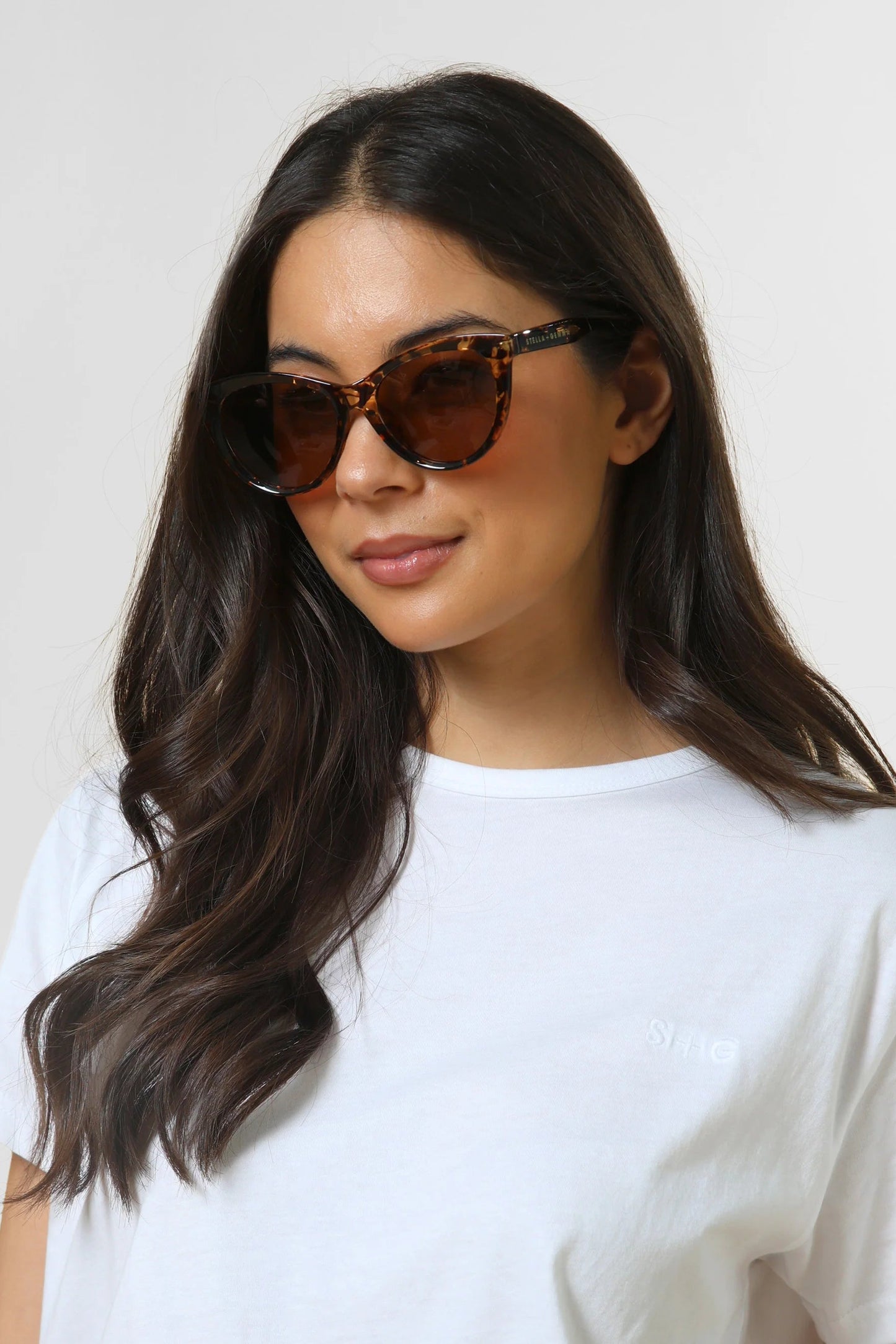 STELLA + GEMMA SUNGLASSES - MORRISON MARBLE TORT - THE VOGUE STORE