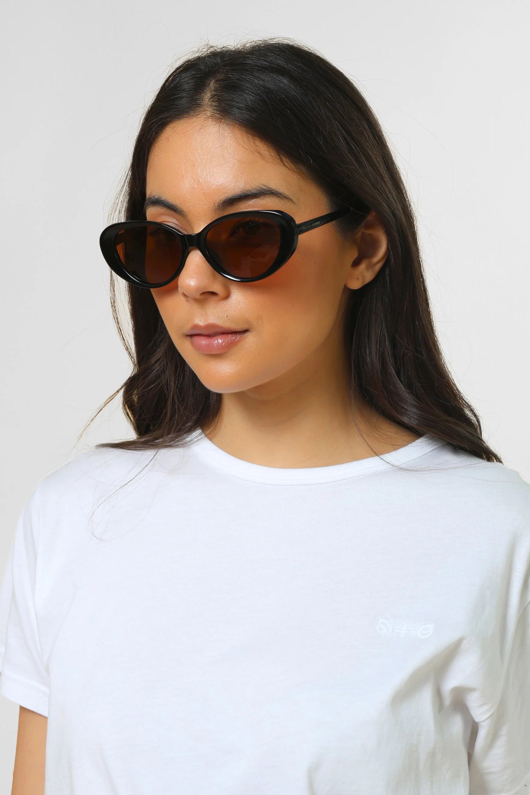 STELLA + GEMMA SUNGLASSES - SAHARA BLACK - THE VOGUE STORE