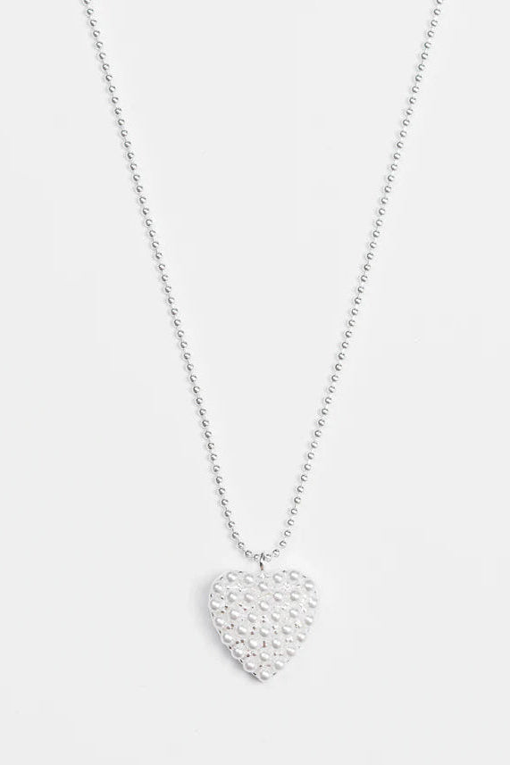 STELLA + GEMMA NECKLACE - SILVER CHAIN WITH HEART PEARLS - THE VOGUE STORE