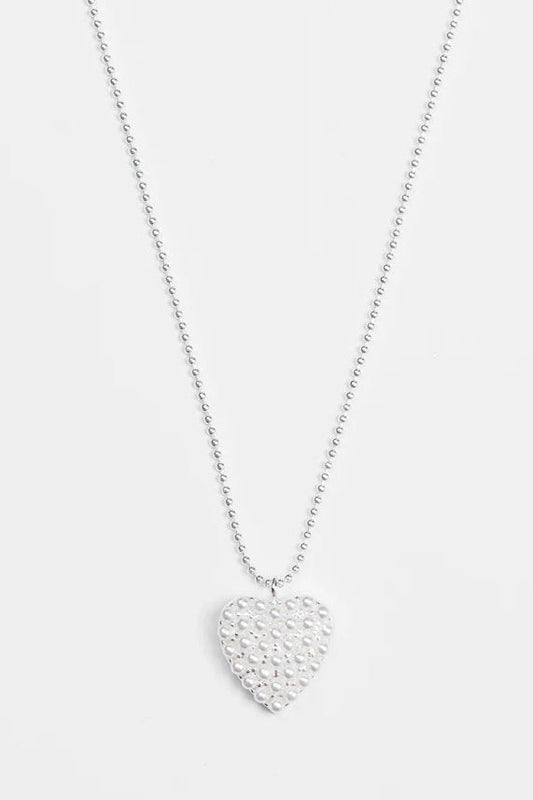 STELLA + GEMMA NECKLACE - SILVER CHAIN WITH HEART PEARLS - THE VOGUE STORE