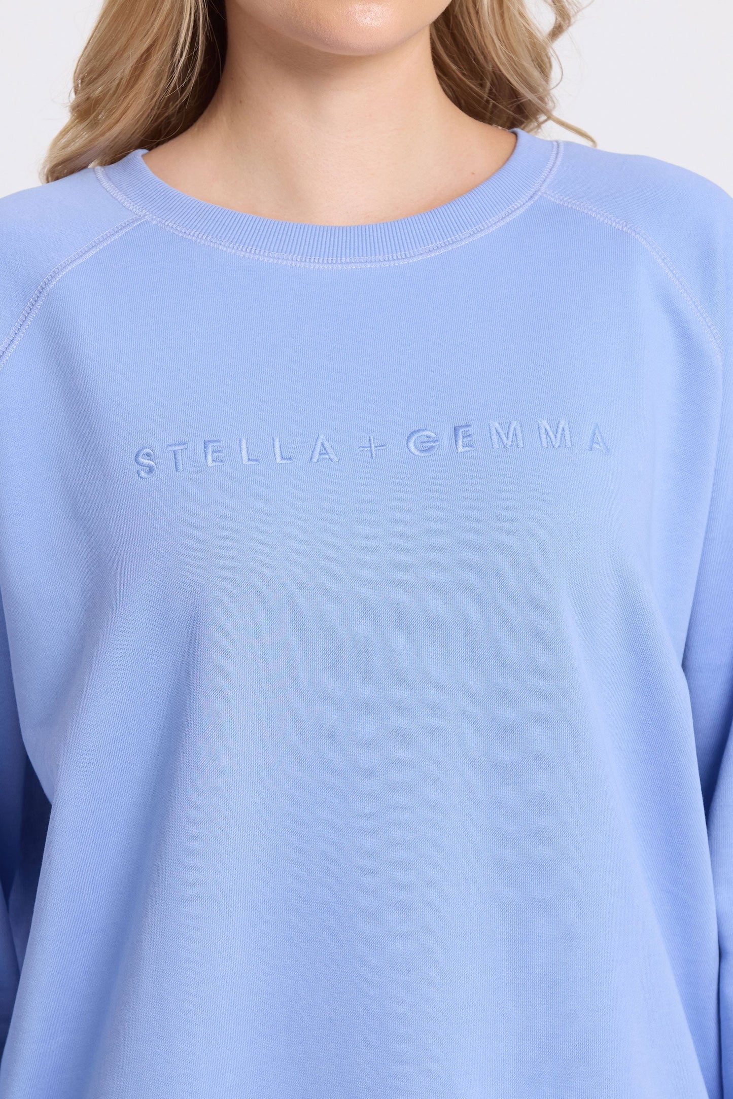 STELLA + GEMMA CLASSIC SWEAT  EMBROIDERED LOGO - SKY - THE VOGUE STORE