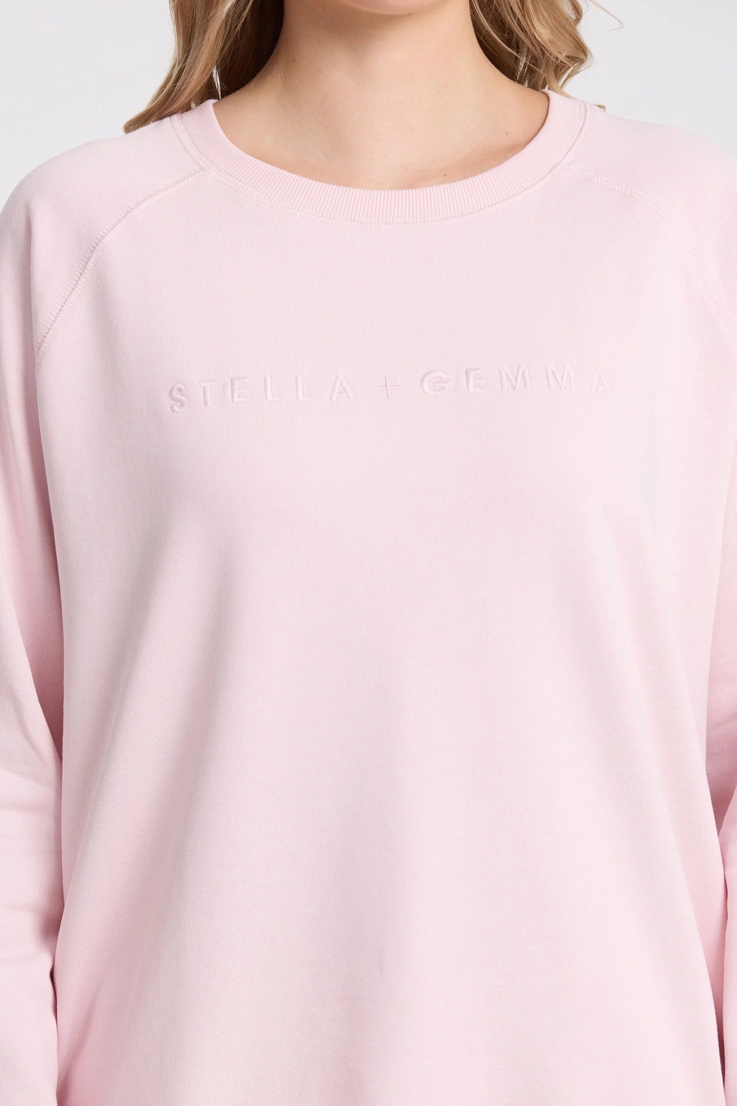 STELLA + GEMMA CLASSIC SWEAT EMBROIDERED LOGO - PINK TULLE - THE VOGUE STORE