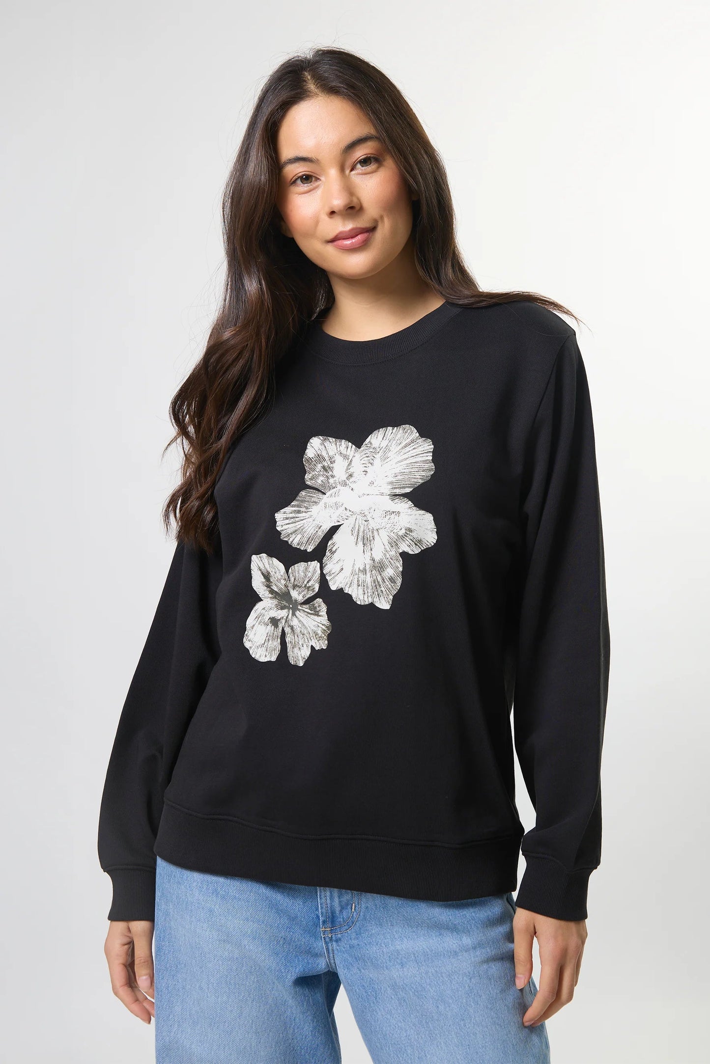 STELLA + GEMMA ESSENTIAL SWEAT - BLACK COCOA BLOOMS - THE VOGUE STORE