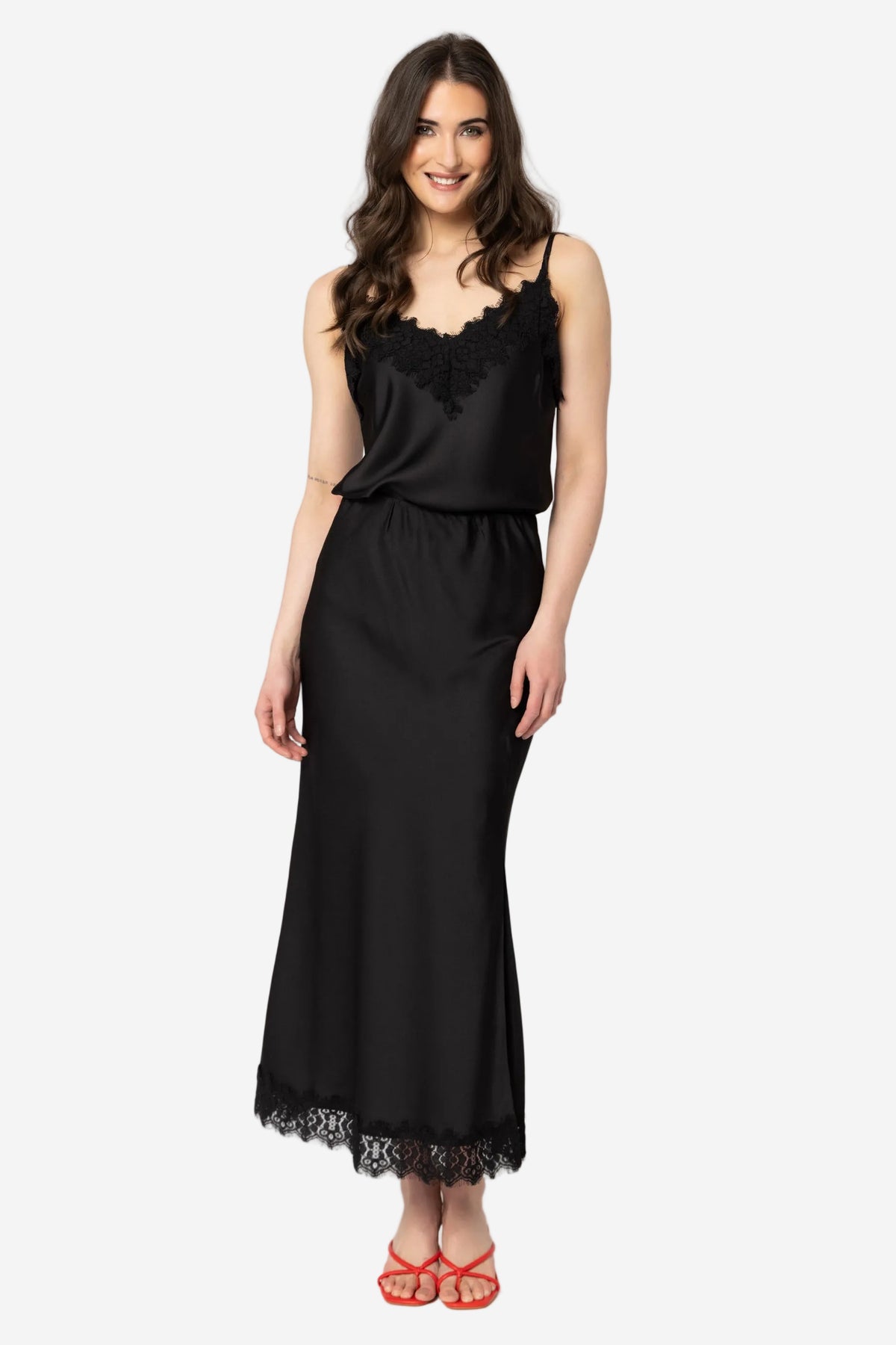 SEEKING LOLA VIVA SKIRT - BLACK - THE VOGUE STORE