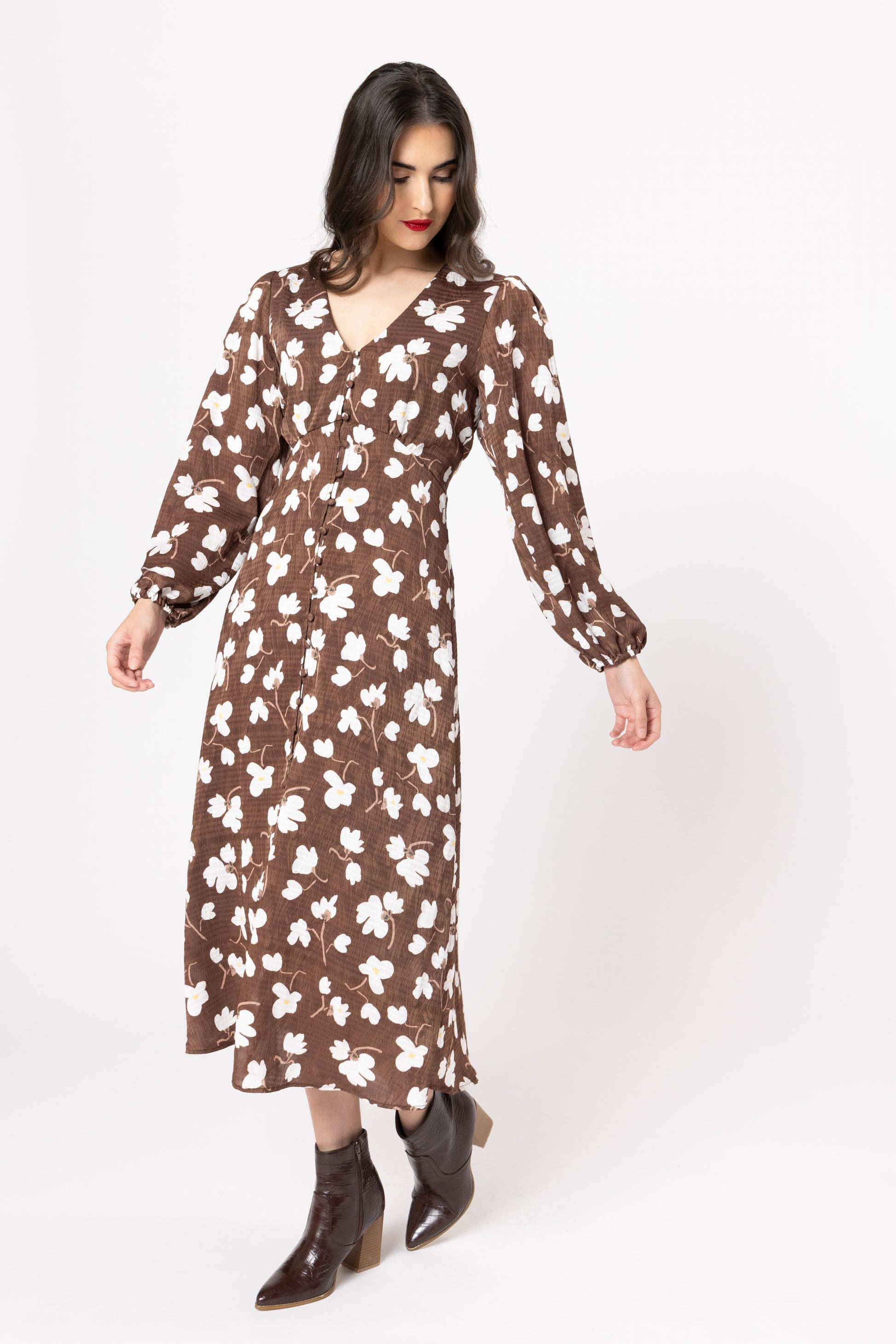 SEEKING LOLA SERENTITY DRESS - TRUFFLE - THE VOGUE STORE
