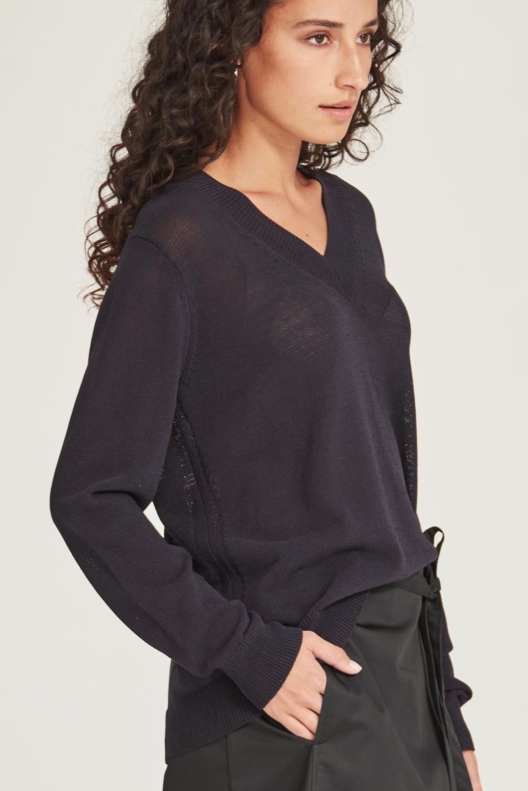 SILLS CARNIVAL V NECK SWEATER - FRENCH NAVY - THE VOGUE STORE