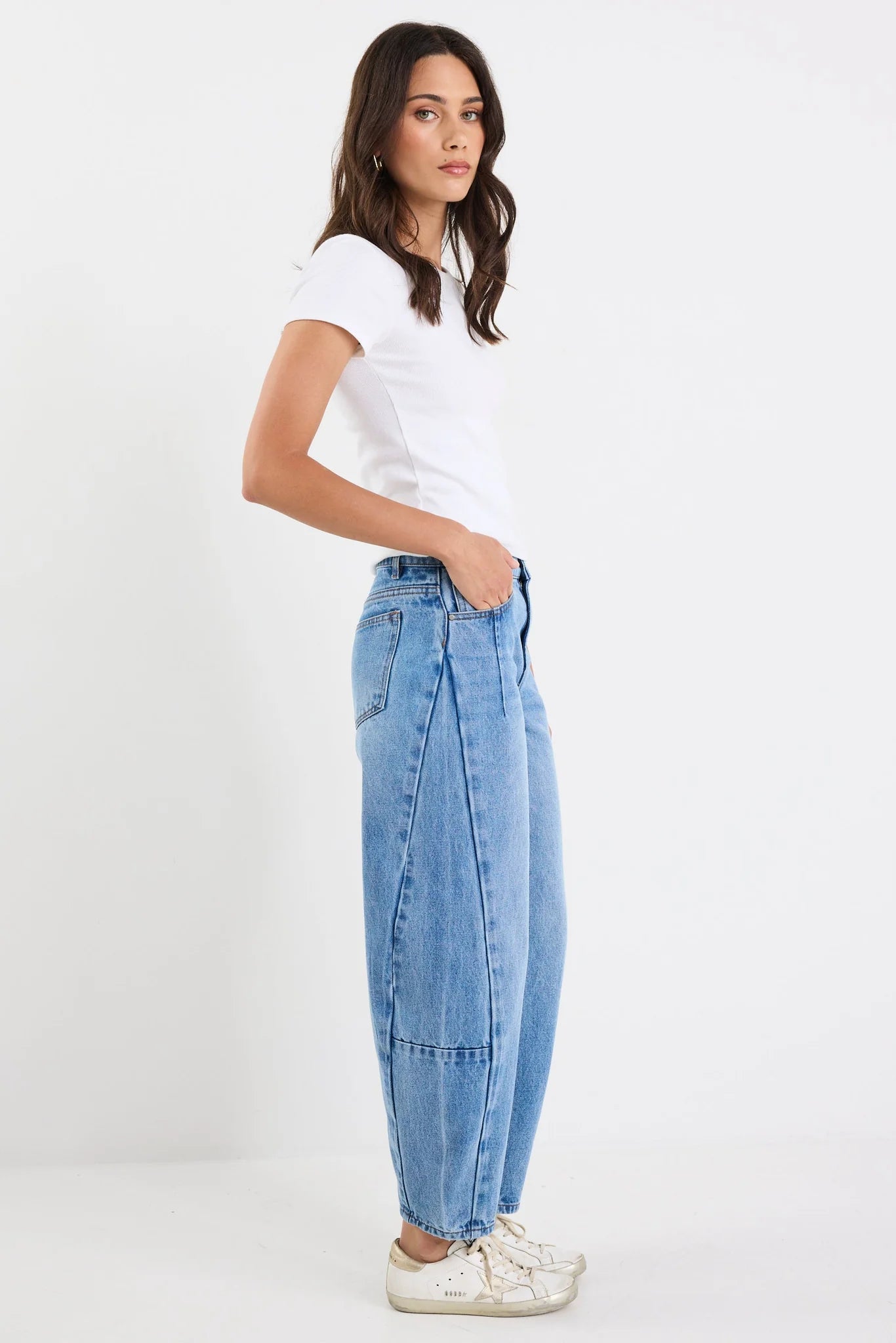 AMONG THE BRAVE GRADUATE 90'S BLUE BARREL DENIM JEANS - THE VOGUE STORE