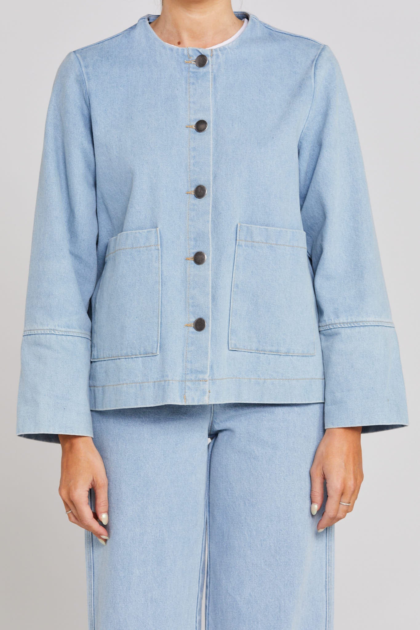 THING THING EMBARK DENIM SHACKET - STONE WASH DENIM - THE VOGUE STORE