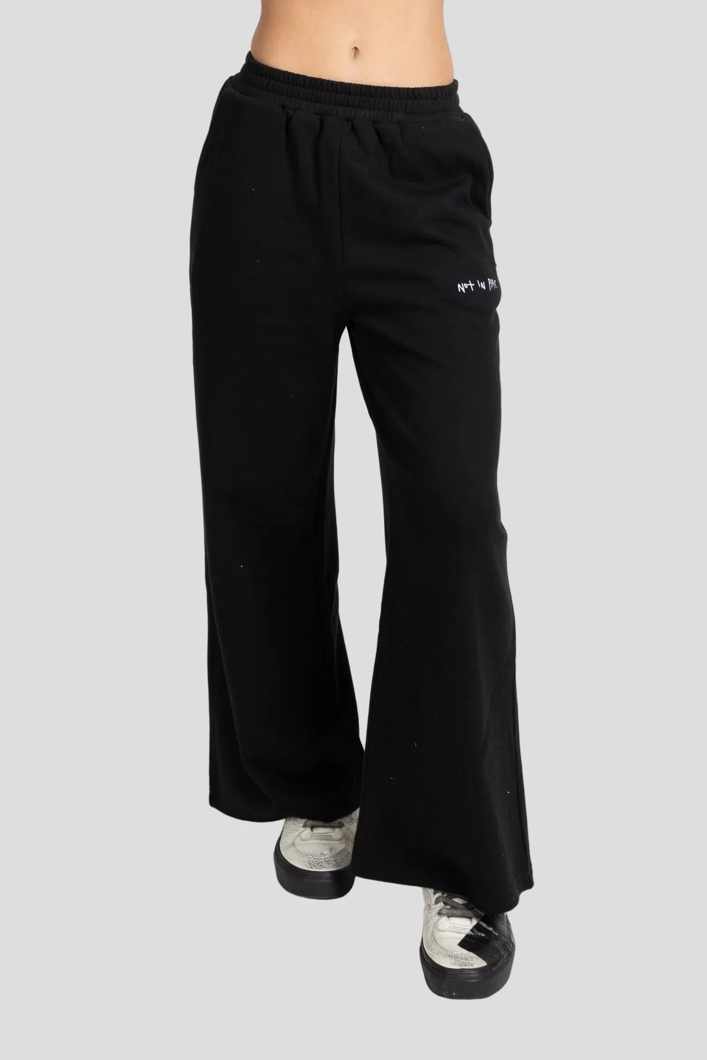 FEDERATION TOKYO TRACKIE NOT PARIS - BLACK - THE VOGUE STORE