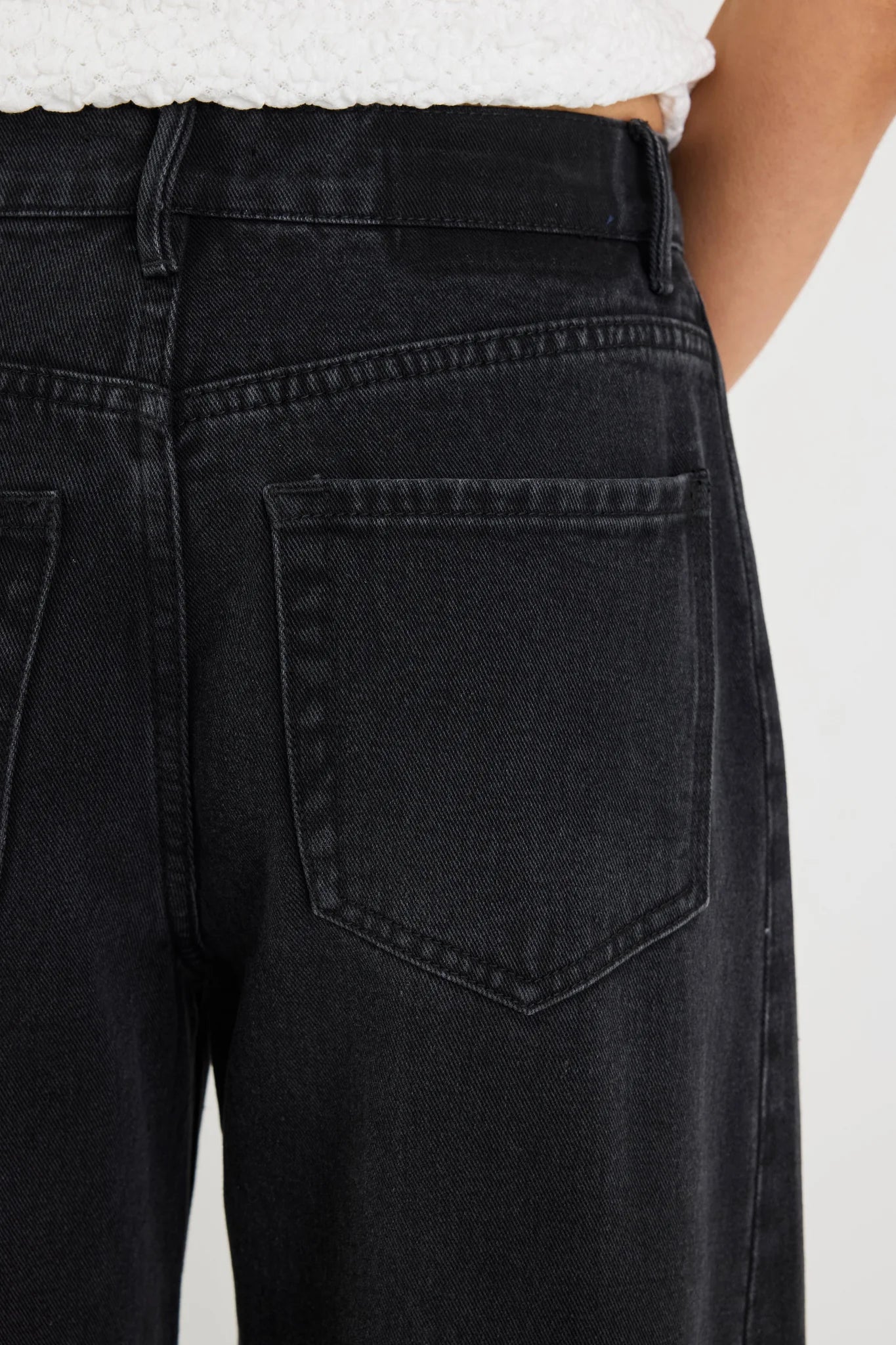 AMONG THE BRAVE VARSITY BLACK WASH FORWARD SEAM BARREL JEANS - THE VOGUE STORE