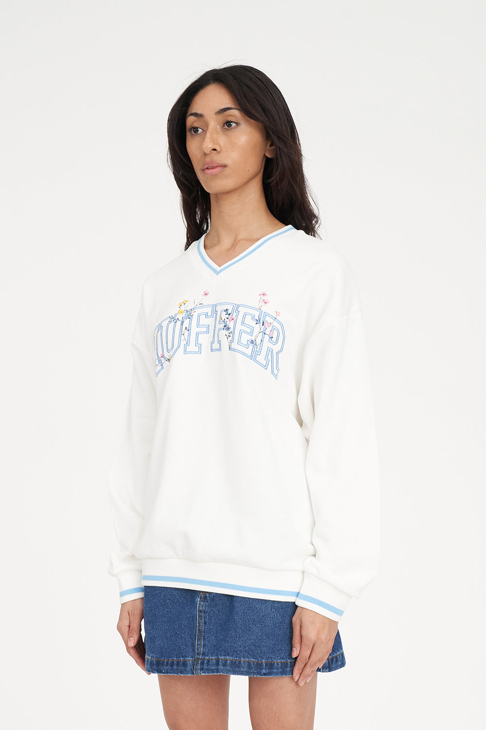 HUFFER V NECK GIRLFRIEND SWEAT - CHALK - THE VOGUE STORE