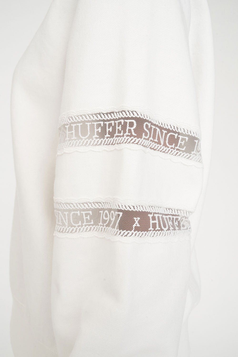 HUFFER CLASSIC CREW 350/CHERIE - CHALK - THE VOGUE STORE