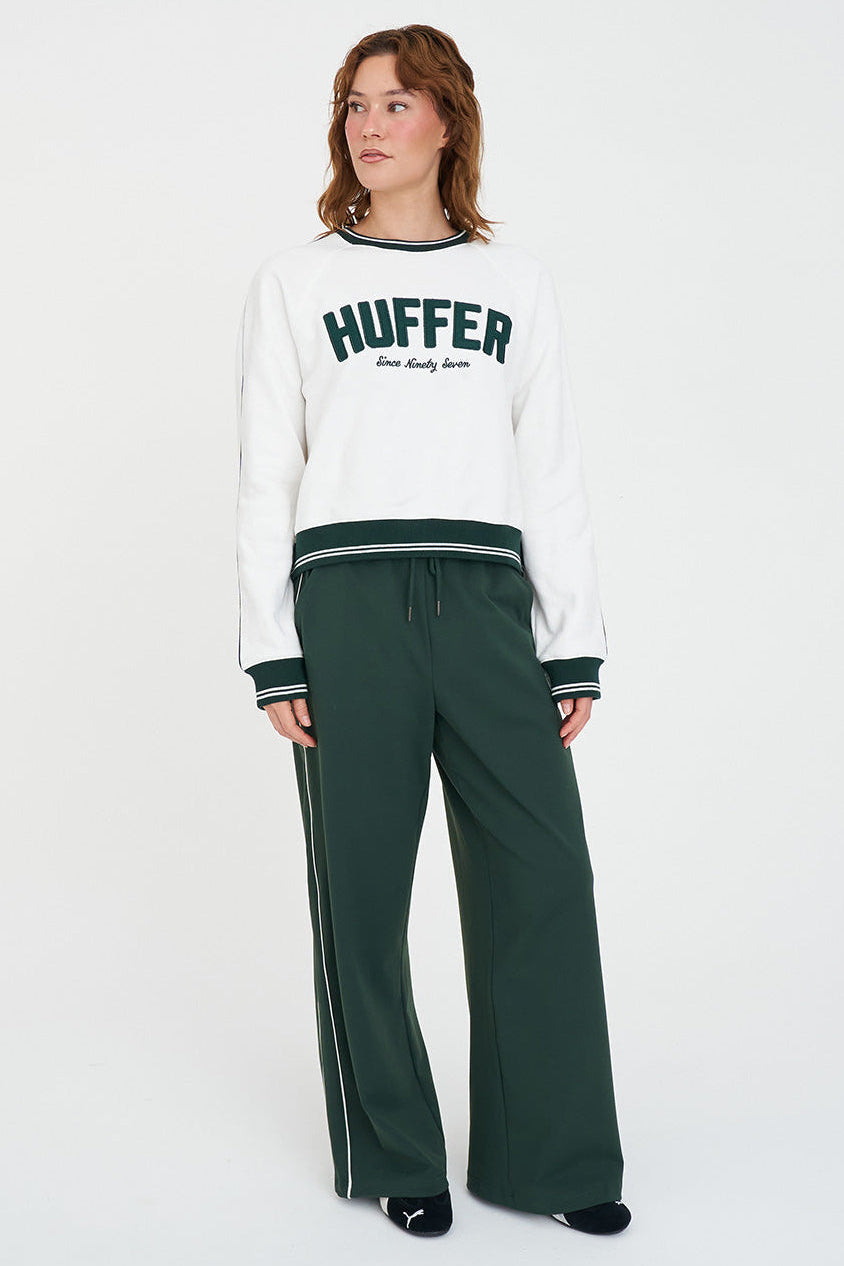 HUFFER RAGLAN CROP CREW/POINTE - CHALK - THE VOGUE STORE