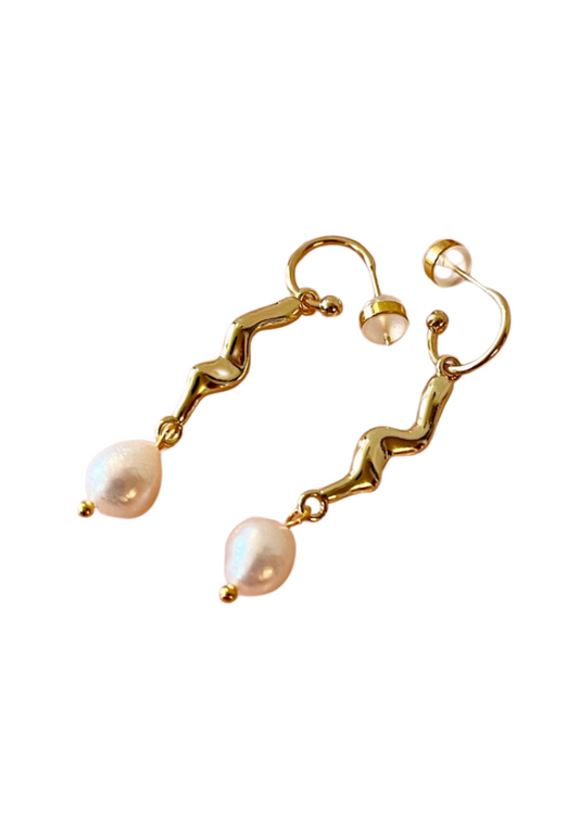PENNY FOGGO WIGGLY PEARL HALF HOOPS - GOLD - THE VOGUE STORE