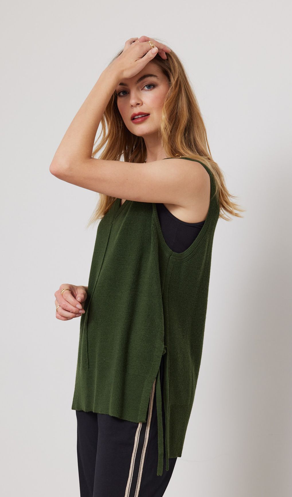 DUO AVICE KNIT VEST - OLIVE - THE VOGUE STORE