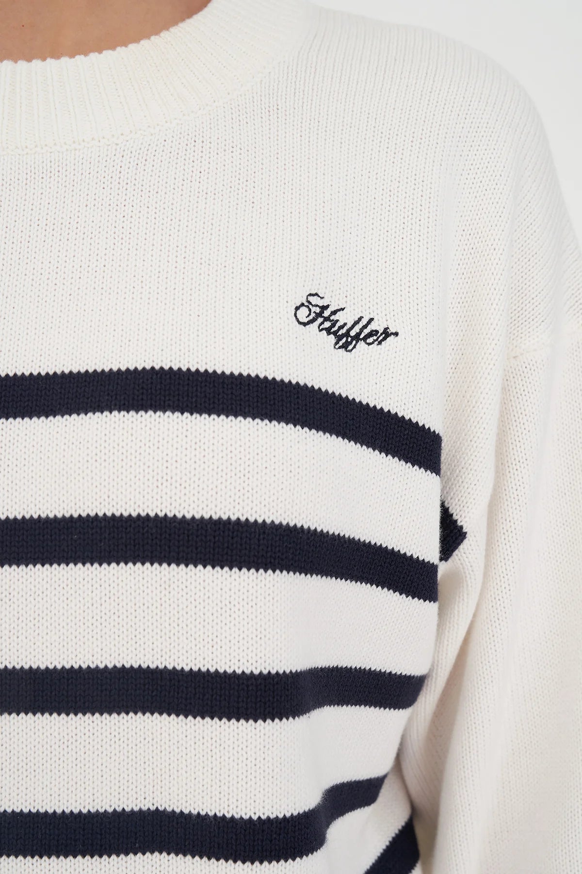 HUFFER CLASSIC KNIT CREW - CHALK/NAVY - THE VOGUE STORE
