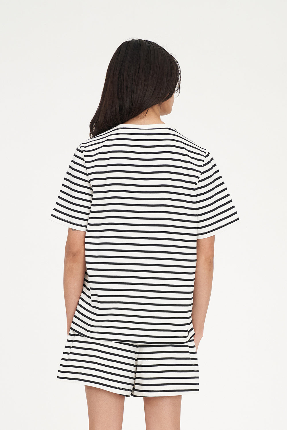HUFFER OUI OUI CLASSIC TEE BLACK/CHALK - THE VOGUE STORE