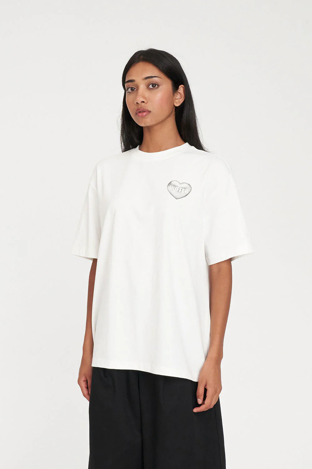 HUFFER RELAX TEE 220/LUSTRE - CHALK - THE VOGUE STORE
