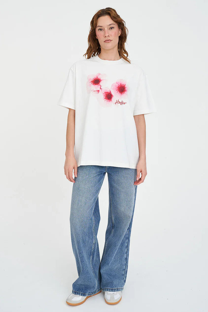 HUFFER RELAX TEE 220/RADIANT - CHALK - THE VOGUE STORE