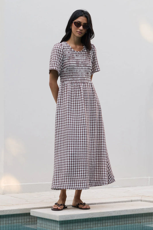 RE:UNION WREN CHOCOLATE GINGHAM SS SHIRRED BODICE MIDI DRESS - THE VOGUE STORE