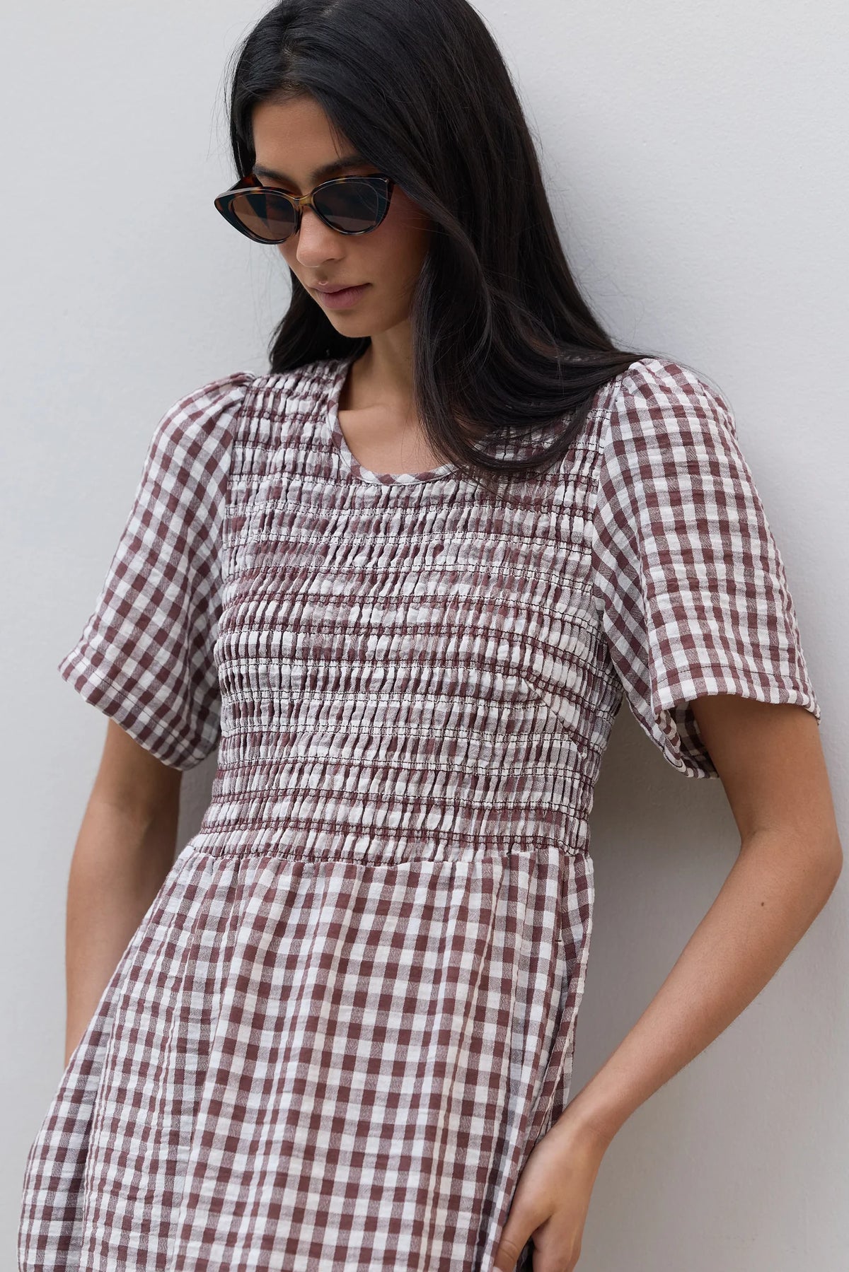 RE:UNION WREN CHOCOLATE GINGHAM SS SHIRRED BODICE MIDI DRESS - THE VOGUE STORE