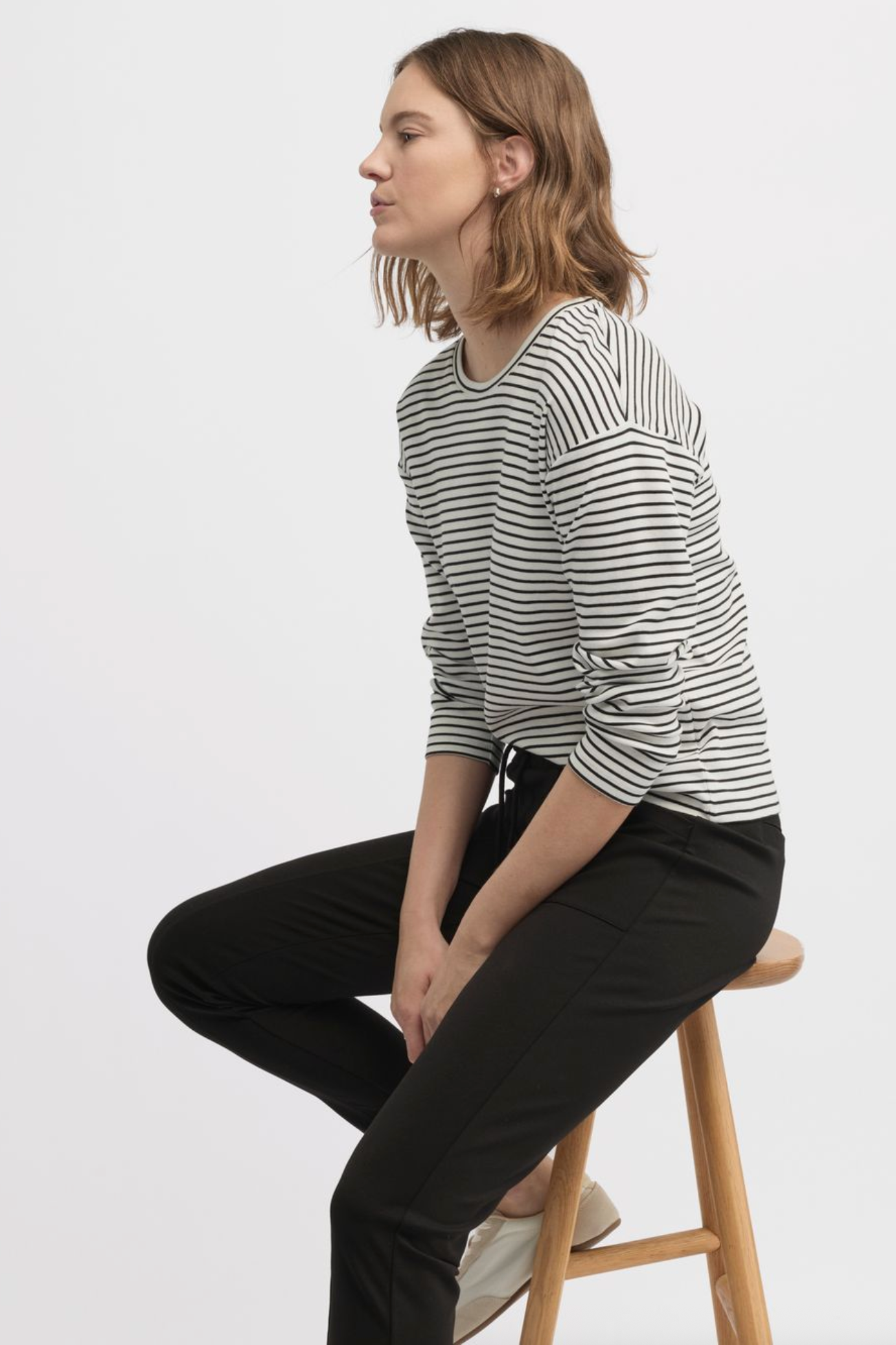 YARRA TRAIL DIVISION TEE - ECRU/BLACK - THE VOGUE STORE