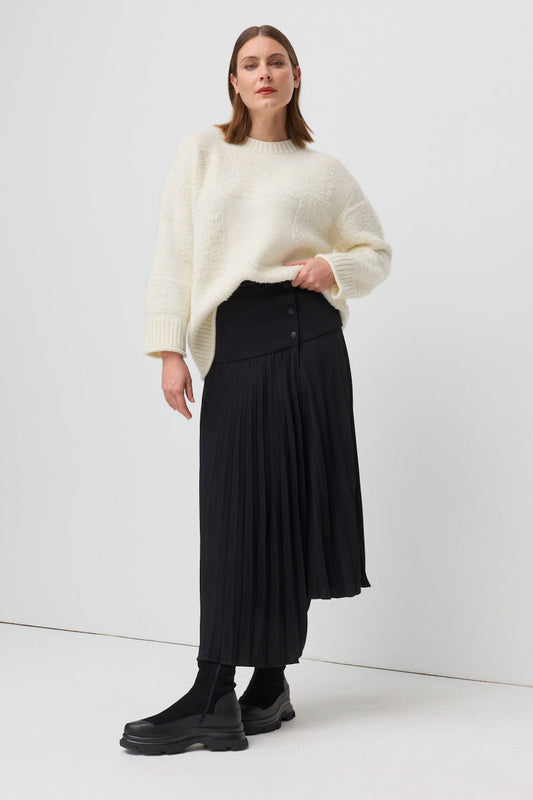 MARCO POLO PLEATED WRAP SHIRT - BLACK - THE VOGUE STORE