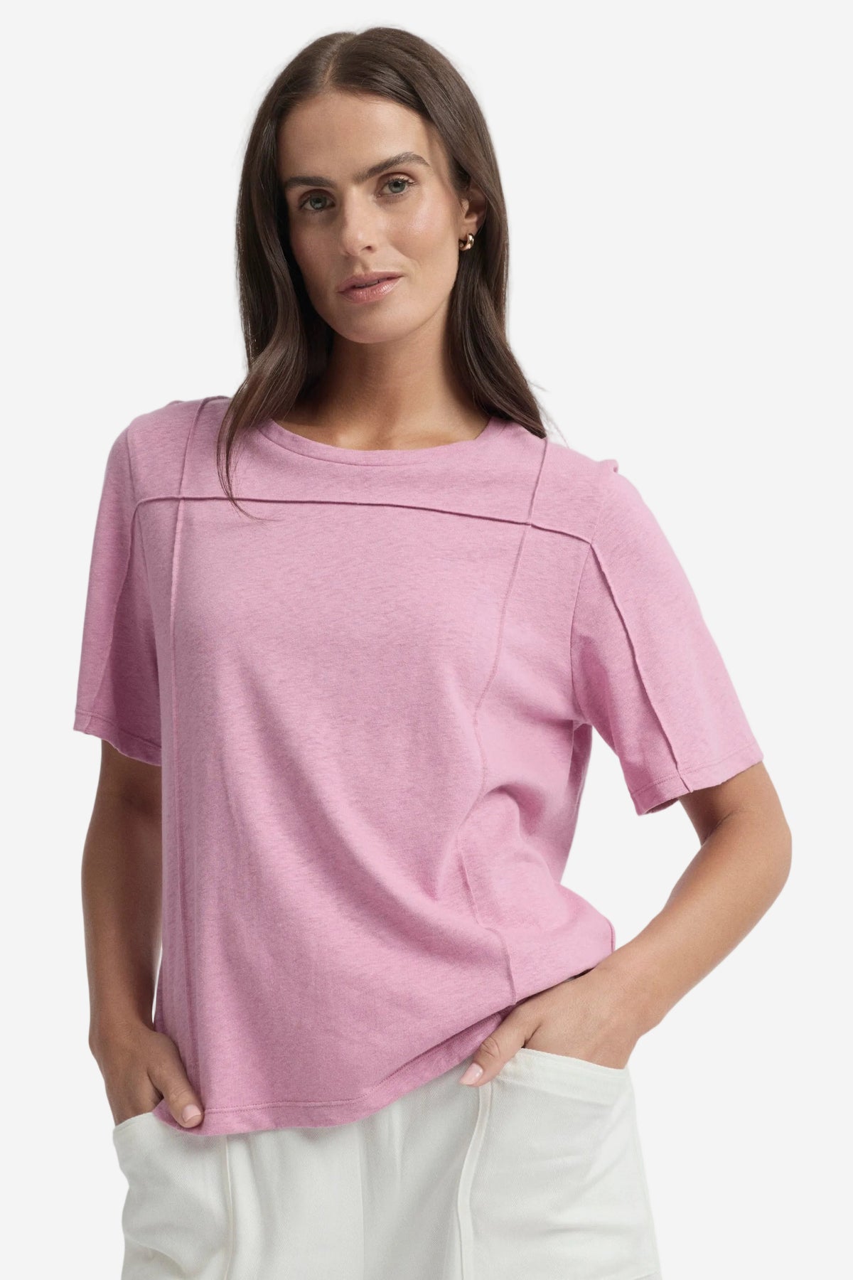 YARRA TRAIL LILY TEE - ROSEWOOD - THE VOGUE STORE