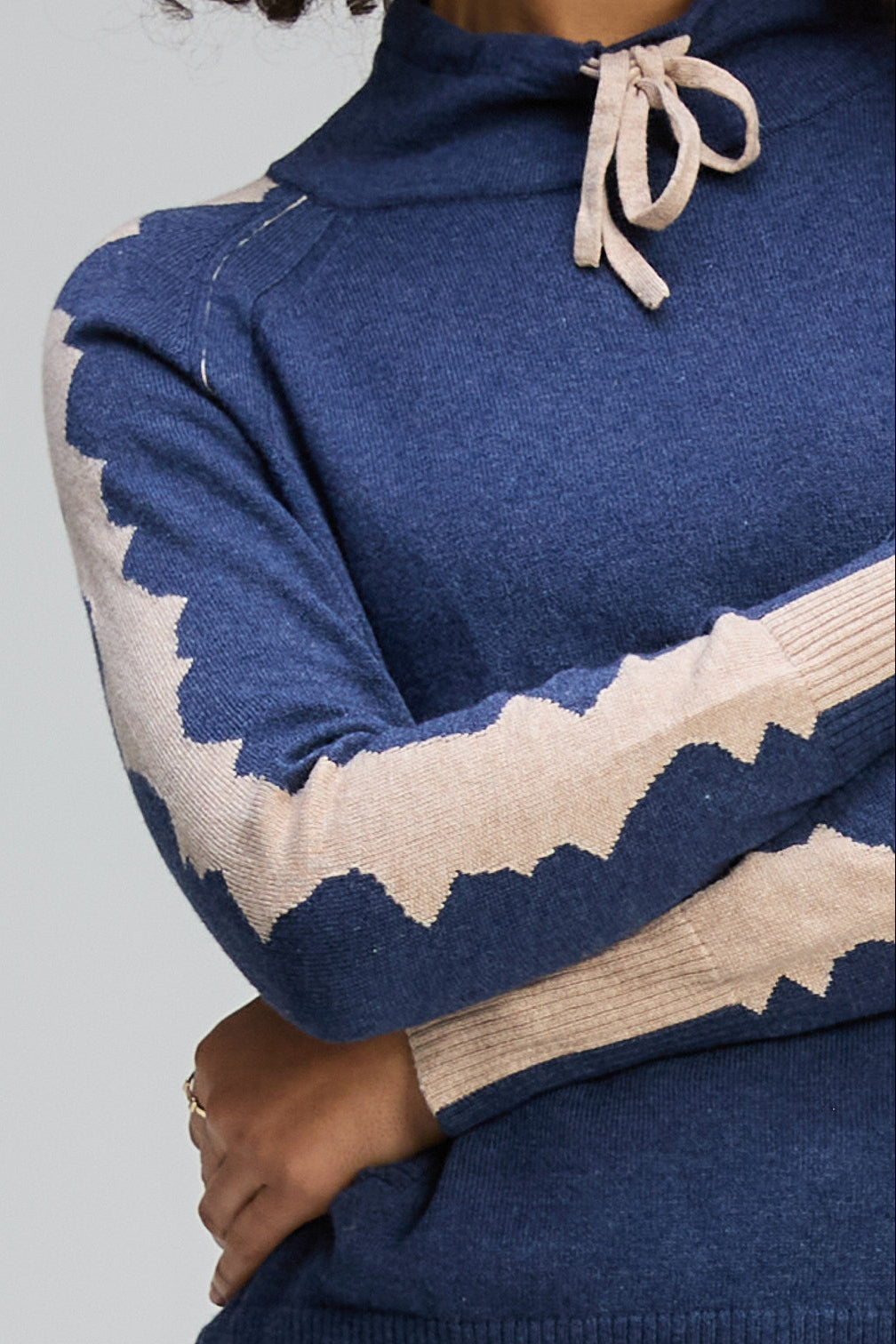 Z&P GRAPHIC NECK CORD - DENIM - THE VOGUE STORE