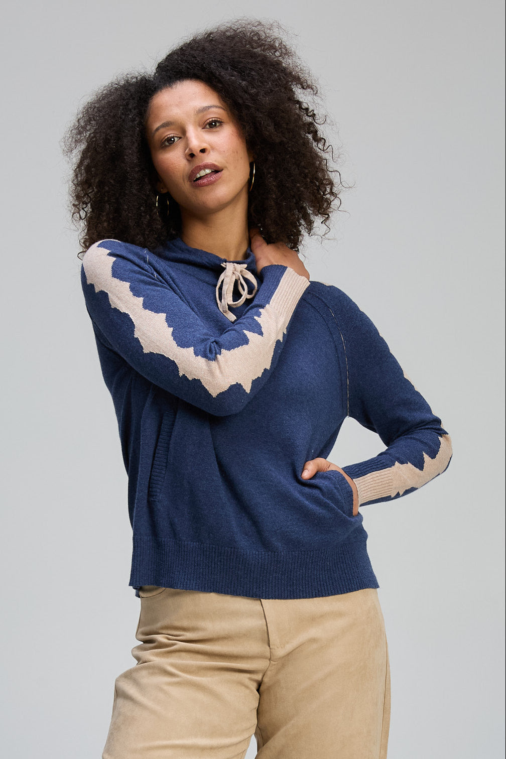 Z&P GRAPHIC NECK CORD - DENIM - THE VOGUE STORE