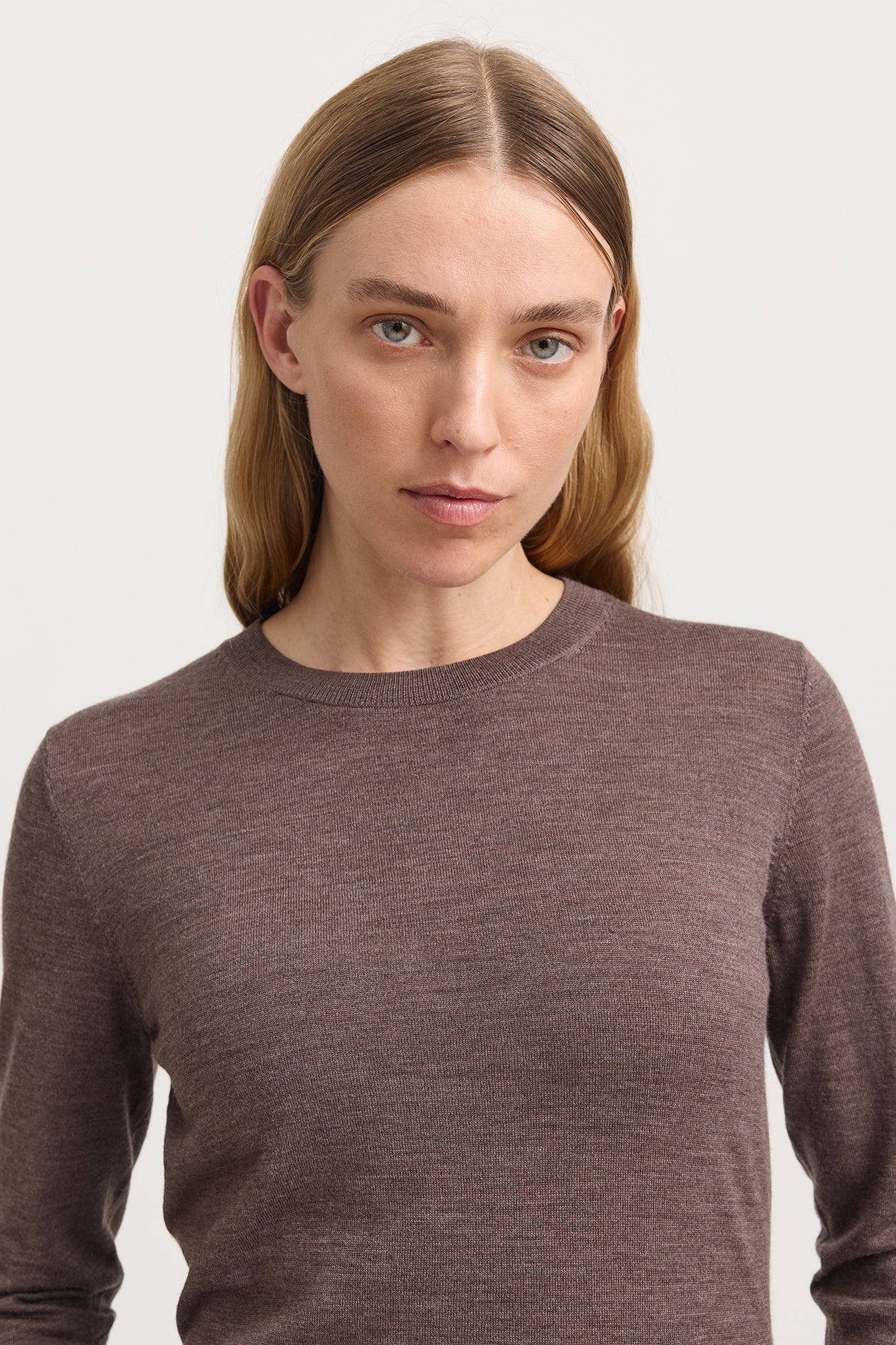 TOORALLIE FINE MERINO CREW - MOCHA - THE VOGUE STORE