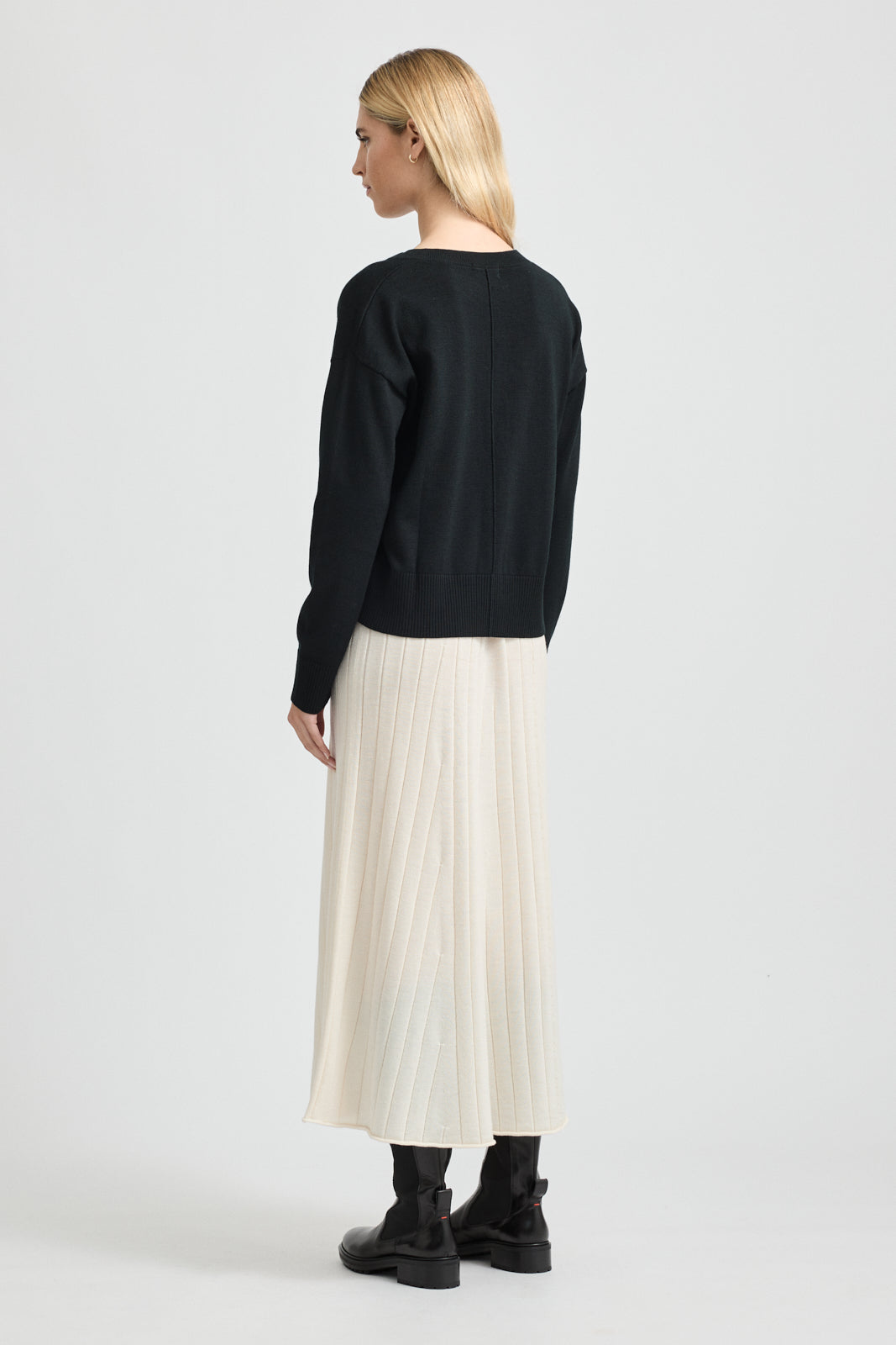 TOORALLIE FINE KNIT CARDIGAN - BLACK - THE VOGUE STORE