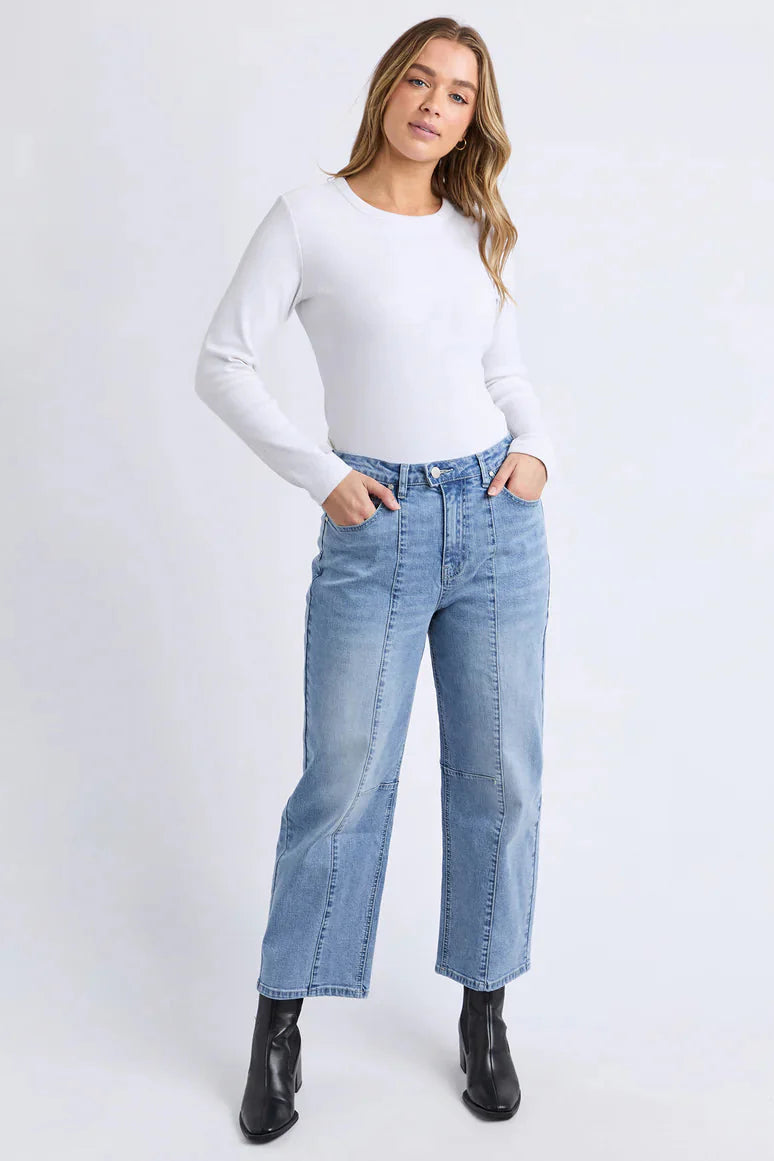 FOXWOOD AMBROSE BARREL JEAN - LIGHT BLUE WASH - THE VOGUE STORE