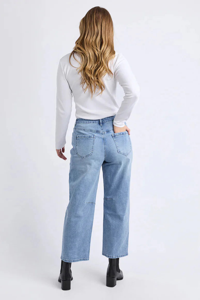 FOXWOOD AMBROSE BARREL JEAN - LIGHT BLUE WASH - THE VOGUE STORE