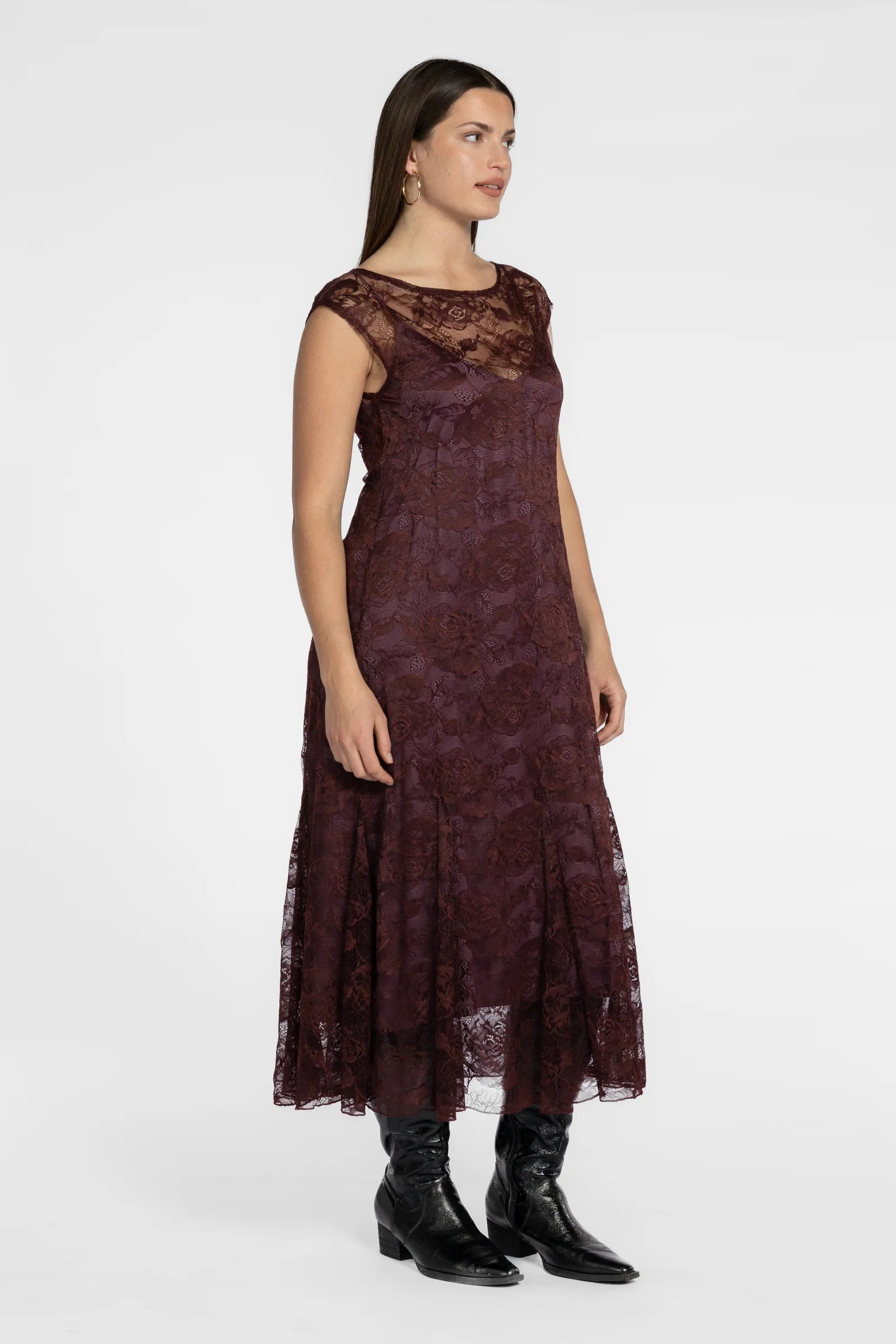 REPERTOIRE BOWIE LACE DRESS - RAISIN - THE VOGUE STORE
