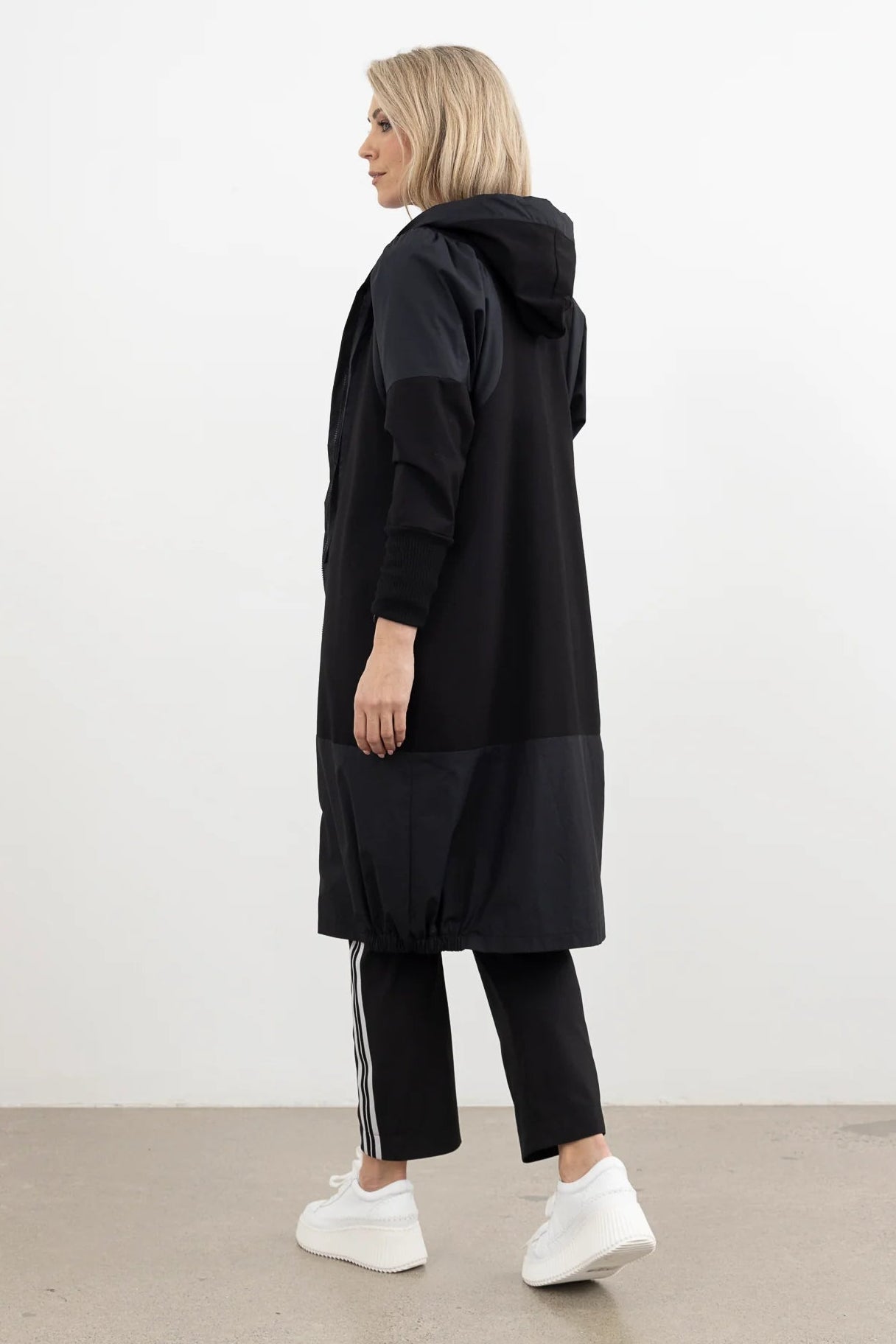 STYLE X LAB DRAMATIC OVERCAST COAT - BLACK - THE VOGUE STORE