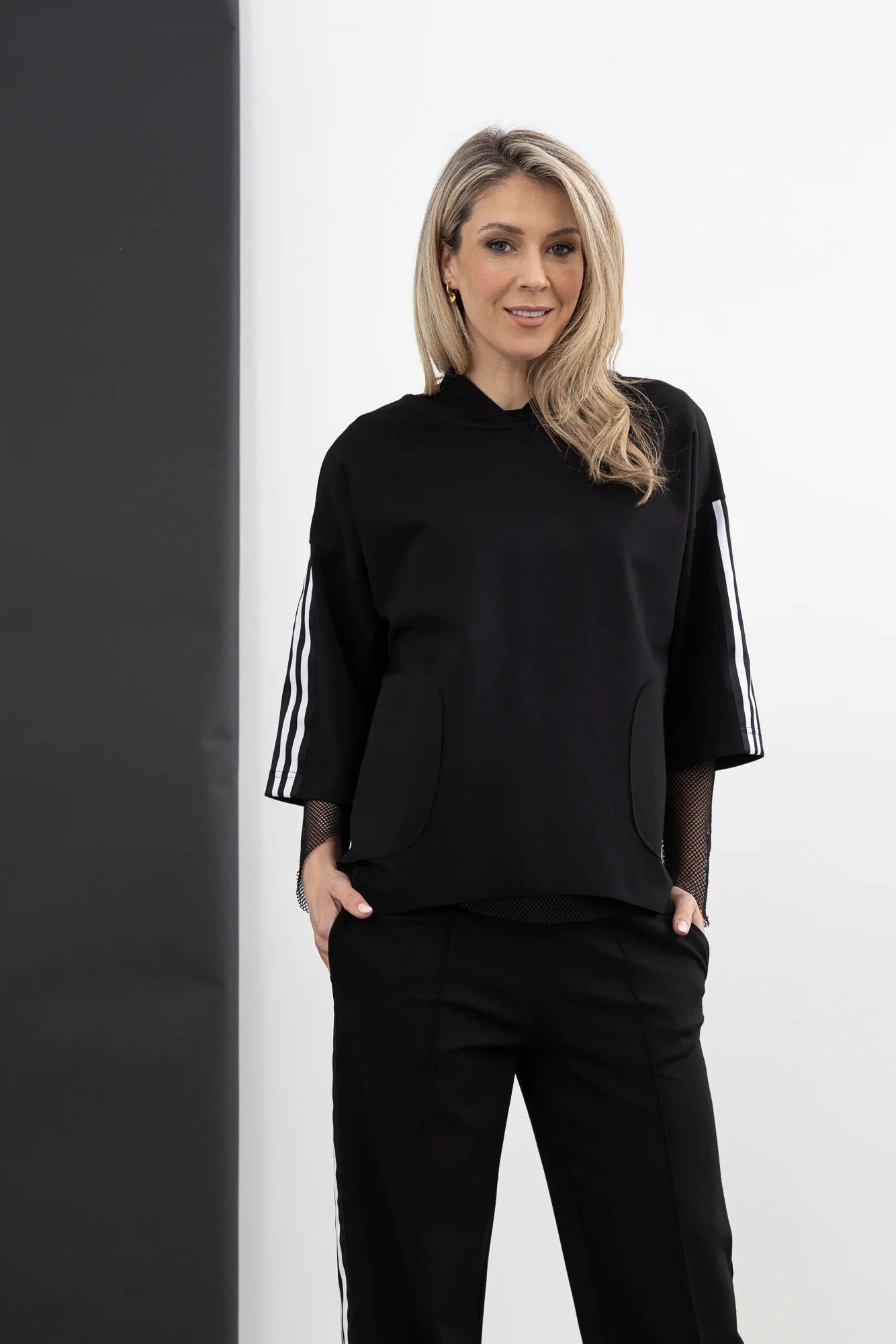 STYLE X LAB DRIFT HOODED TOP - BLACK - THE VOGUE STORE