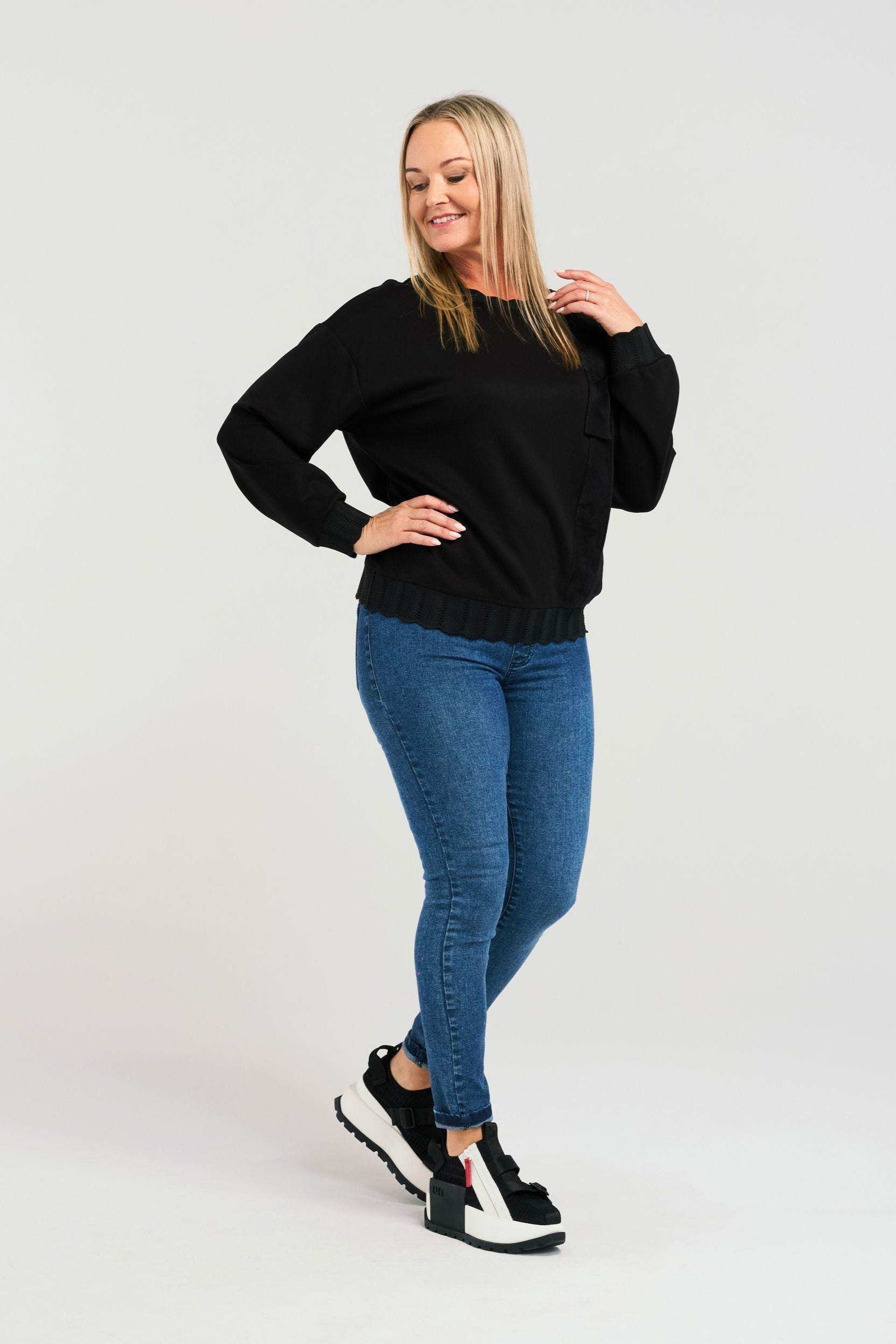 ZAFINA MORGAN SWEAT - BLACK - THE VOGUE STORE