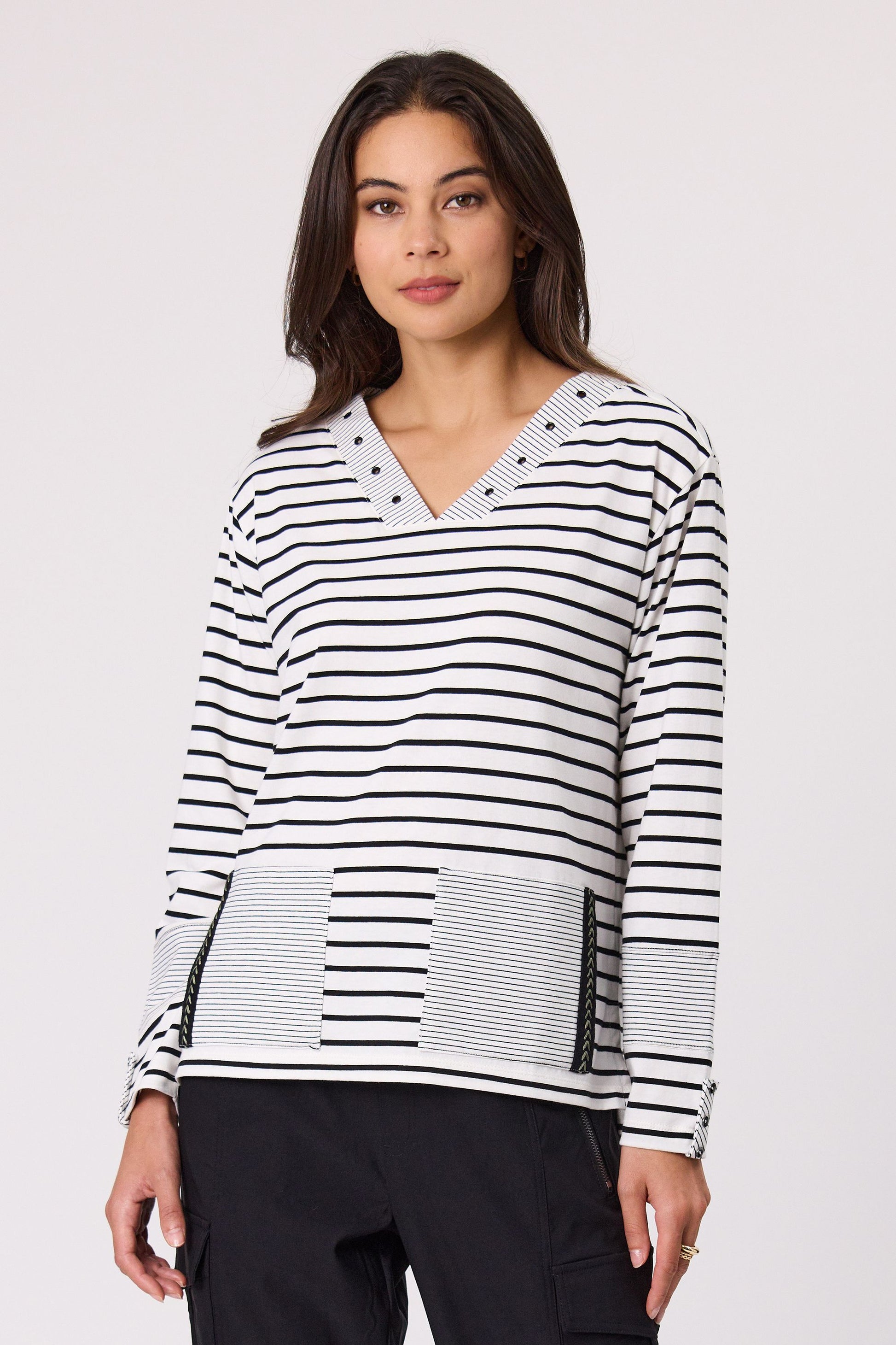 DESIGN NATION ANNEX TOP - BLACK STRIPE - THE VOGUE STORE